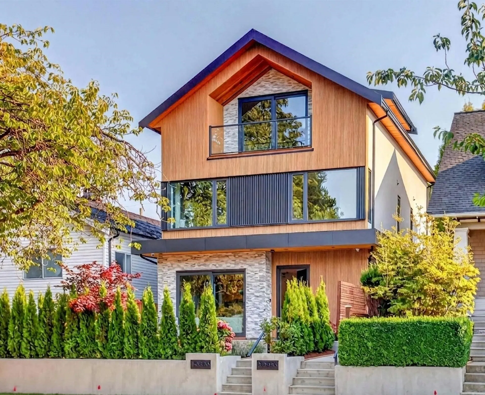 #1 – 3836 21st Avenue