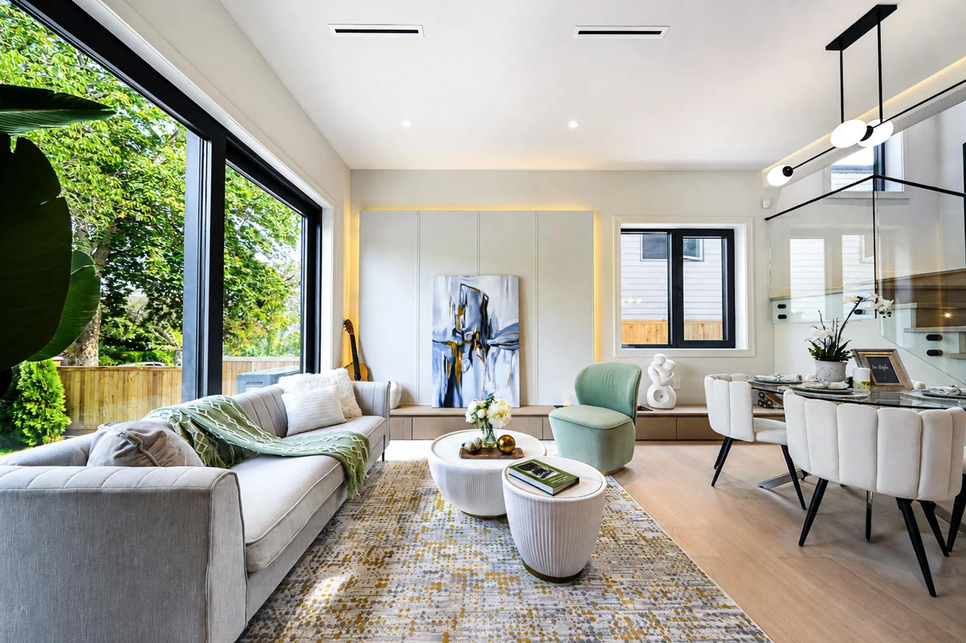 Photo 4 of 30 at #1 – 3836 W 21st Avenue
