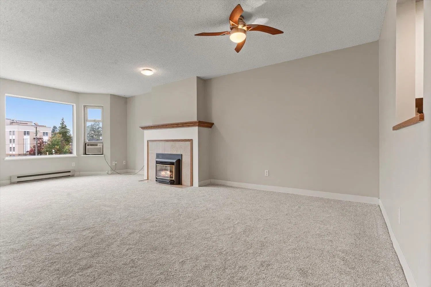 Photo 4 of 35 at #205 – 45604 Brett Avenue