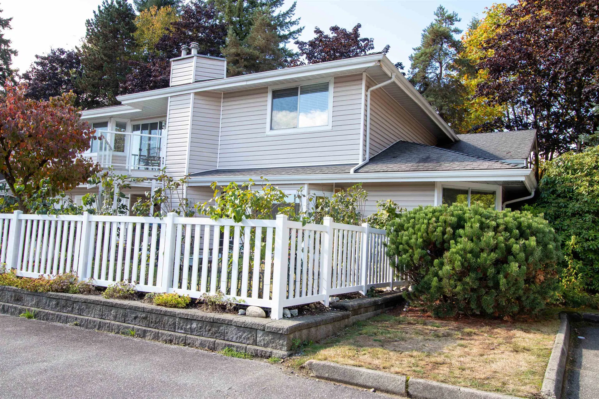 Photo 5 of 29 at #35 – 1190 Falcon Drive