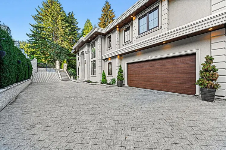Photo 4 of 40 at 558 Glenross Road