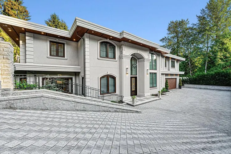 Photo 5 of 40 at 558 Glenross Road