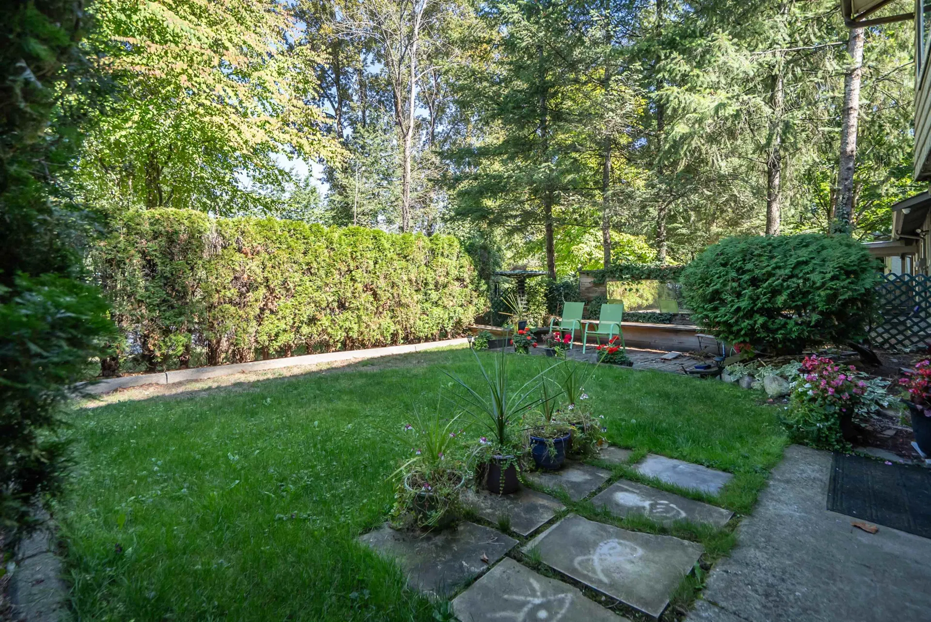 Photo 2 of 30 at 13314 114 Avenue