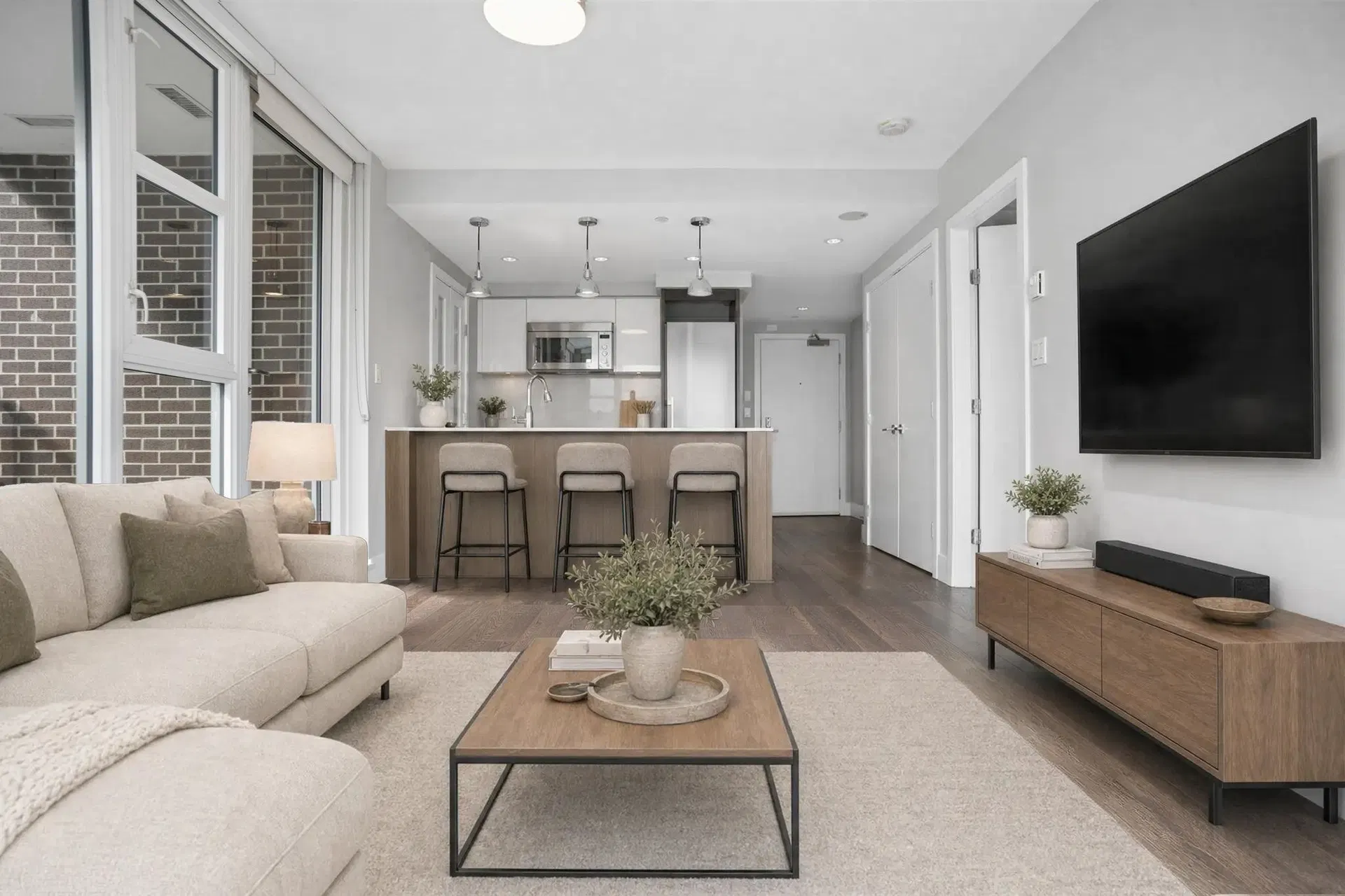 Photo 4 of 20 at #906 – 538 W 7th Avenue
