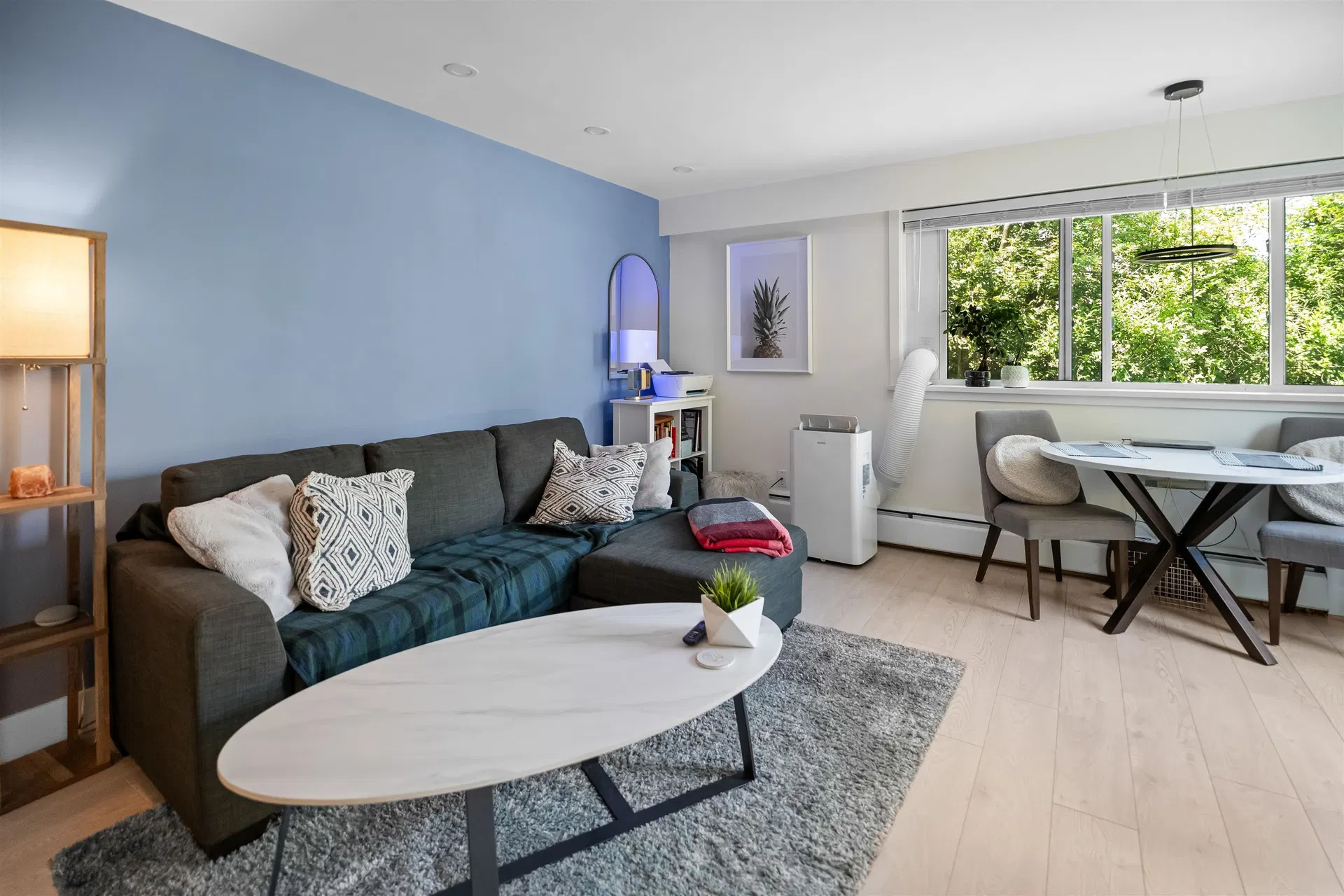 Photo 4 of 38 at #101 – 2121 W 6th Avenue