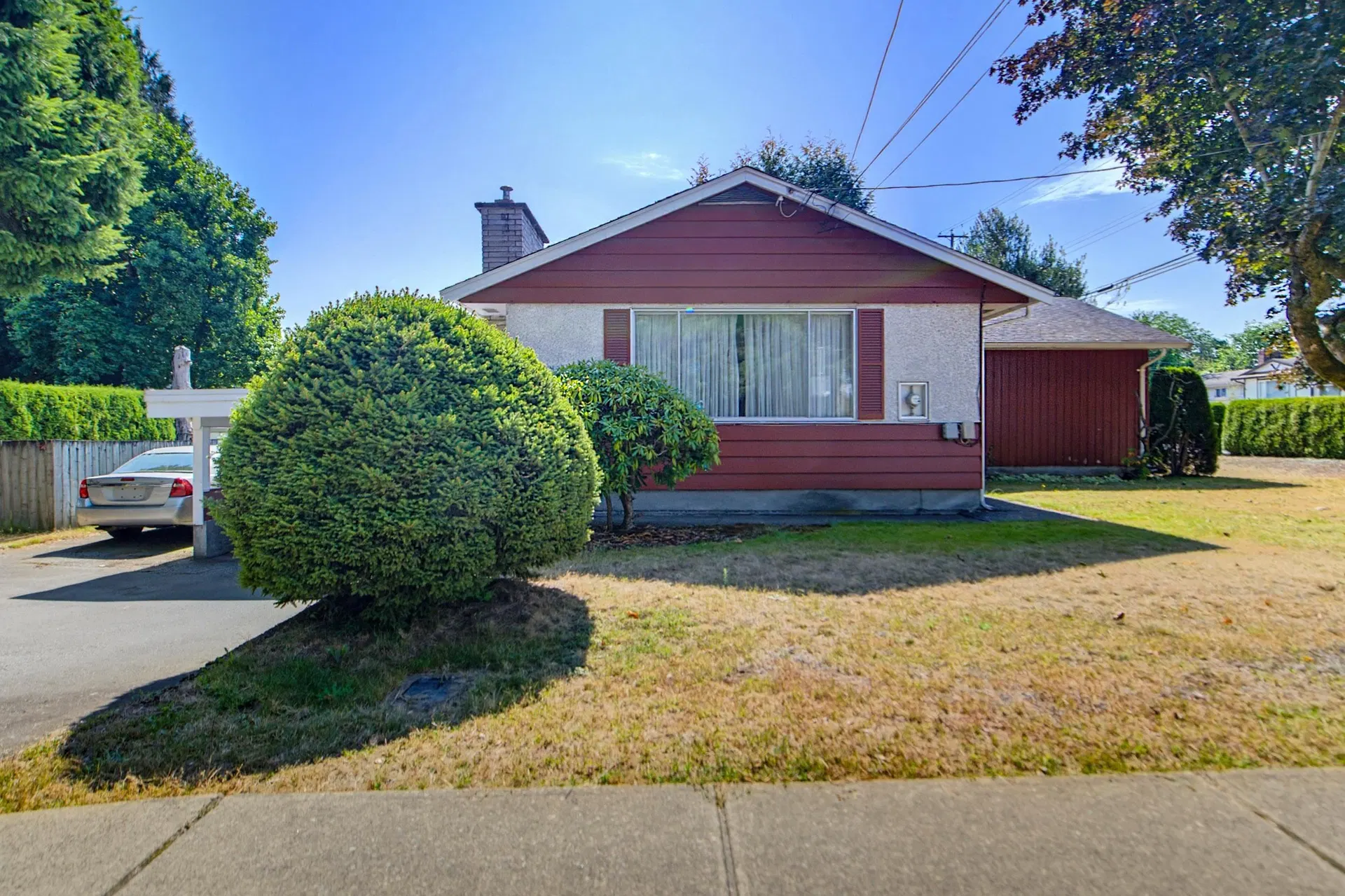 Photo 2 of 40 at 32712 Bevan Avenue