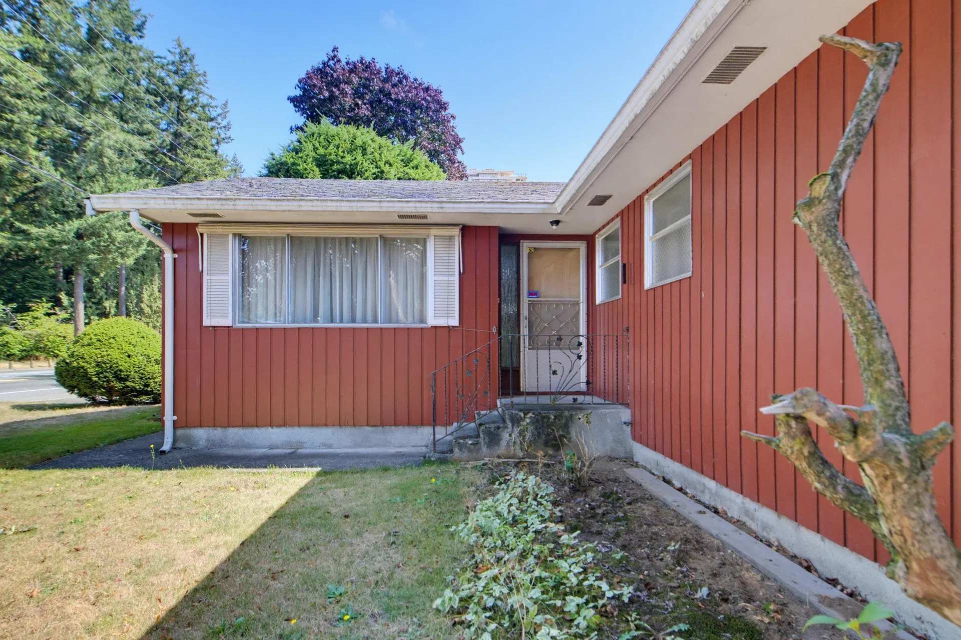 Photo 5 of 40 at 32712 Bevan Avenue