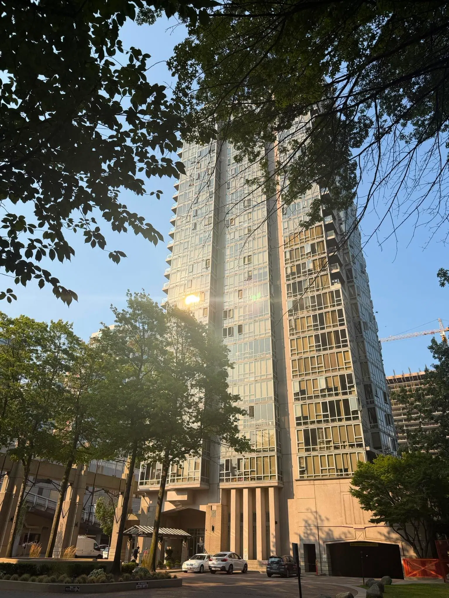 Photo 1 of 27 at #1003 – 930 Cambie Street