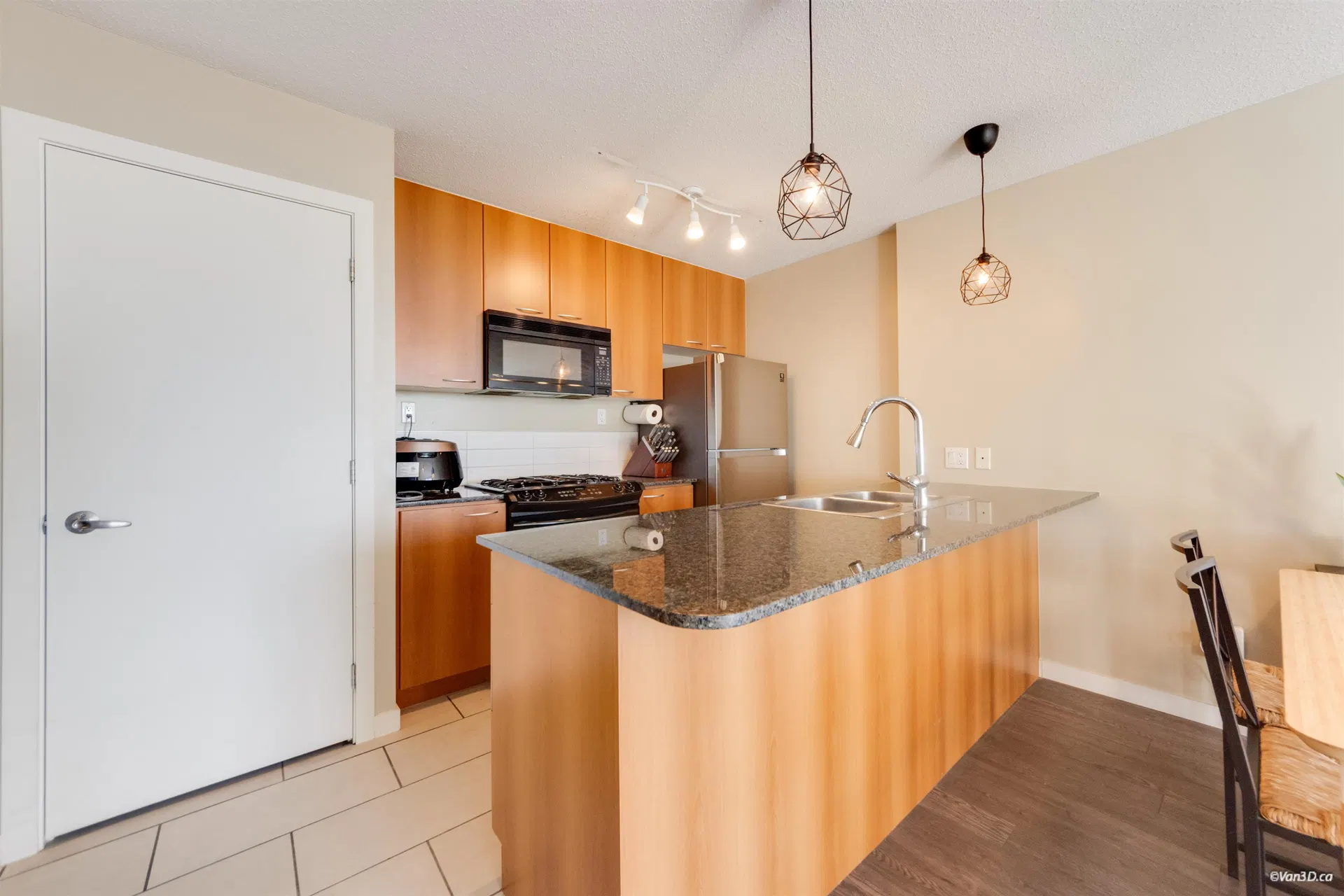 Photo 5 of 17 at #1601 – 7108 Collier Street