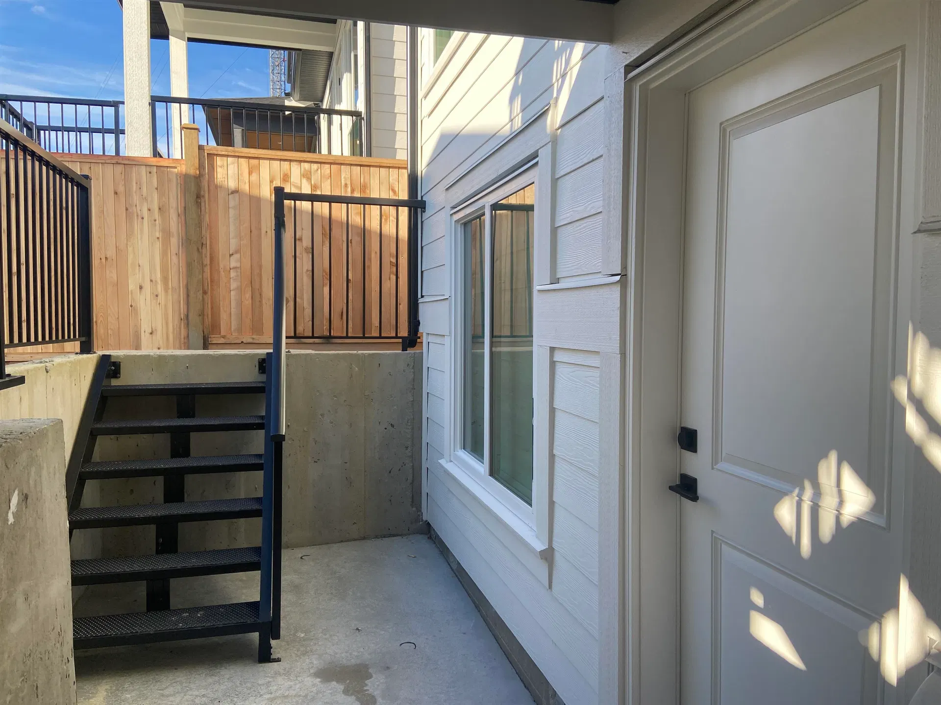 Photo 3 of 17 at Basement Suite – 16700 20a Avenue
