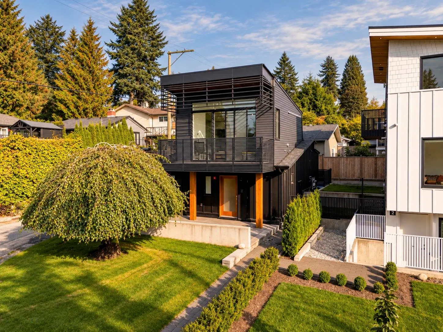Photo 4 of 32 at 366 W 25th Street