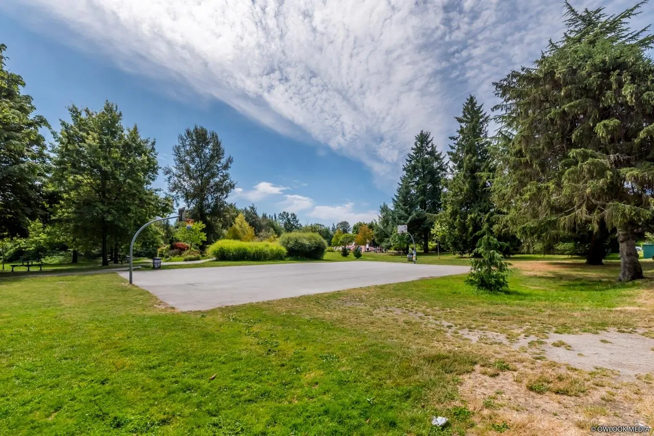 Photo 4 of 27 at #603 – 6333 Katsura Street