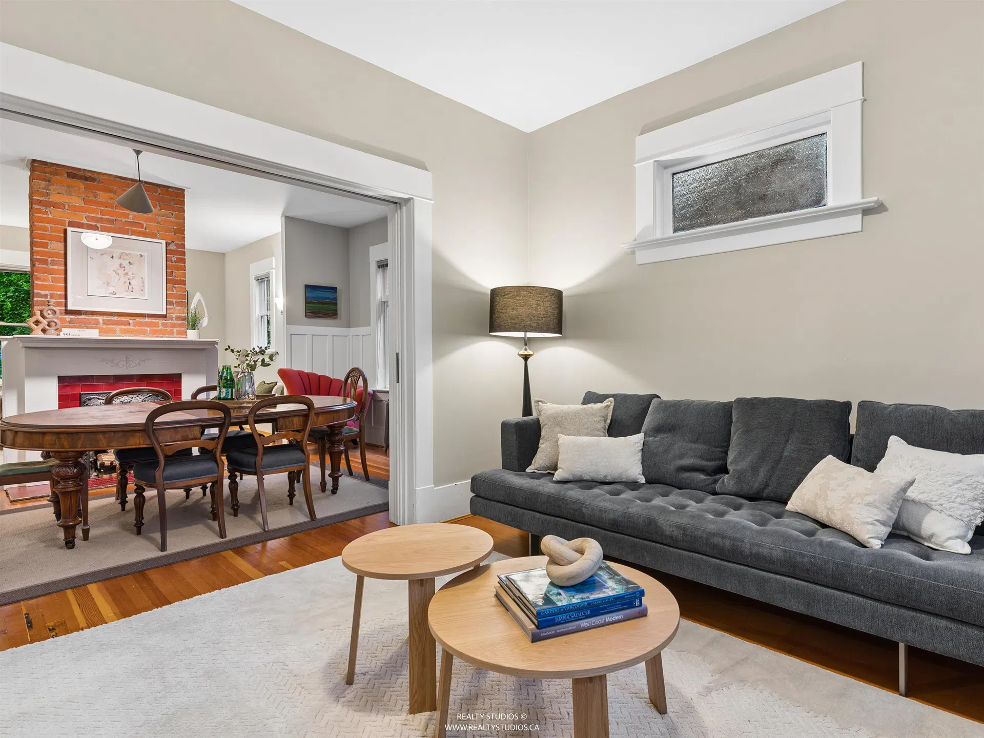 Photo 4 of 40 at 559 W 18th Avenue