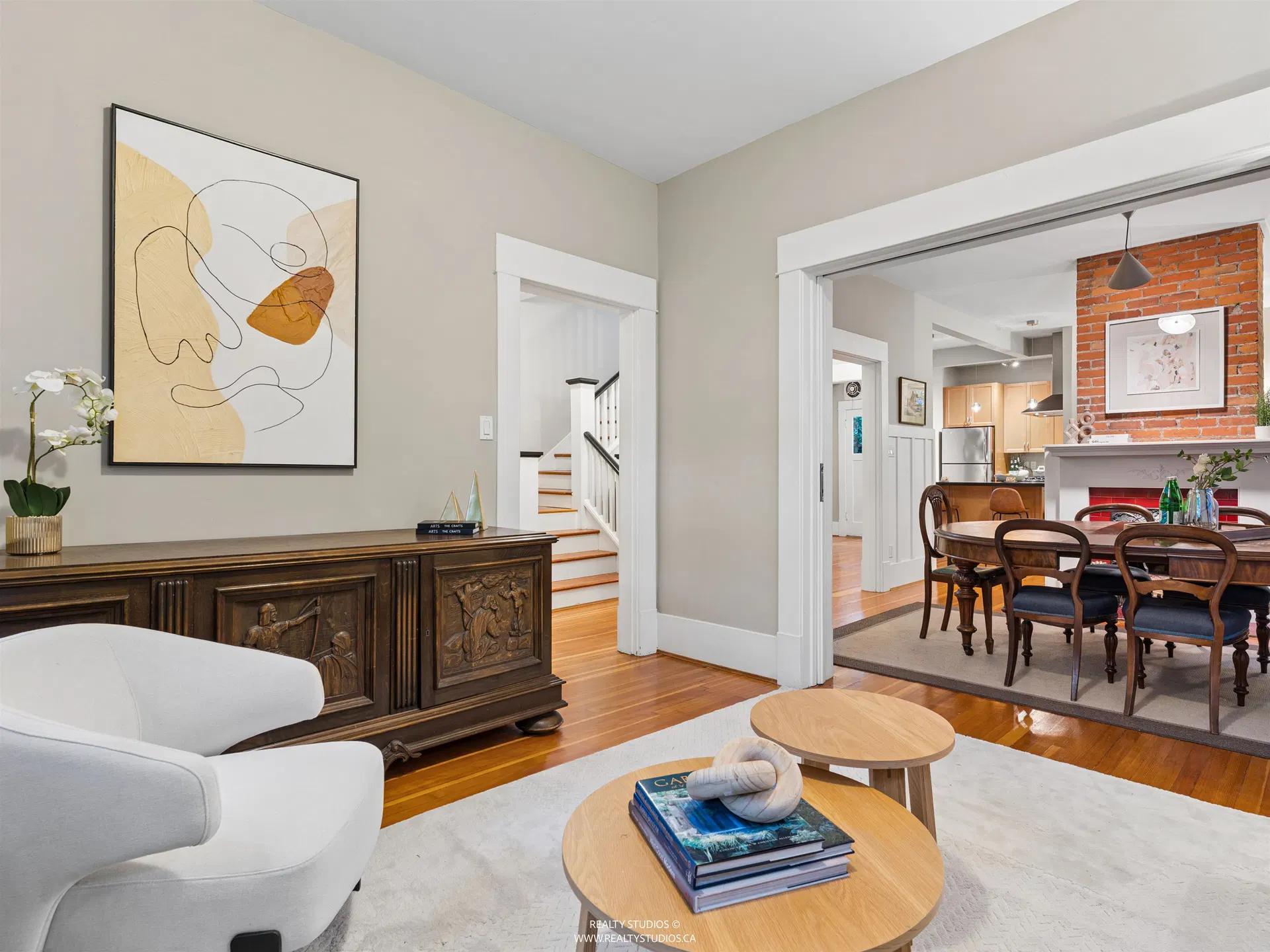 Photo 5 of 40 at 559 W 18th Avenue