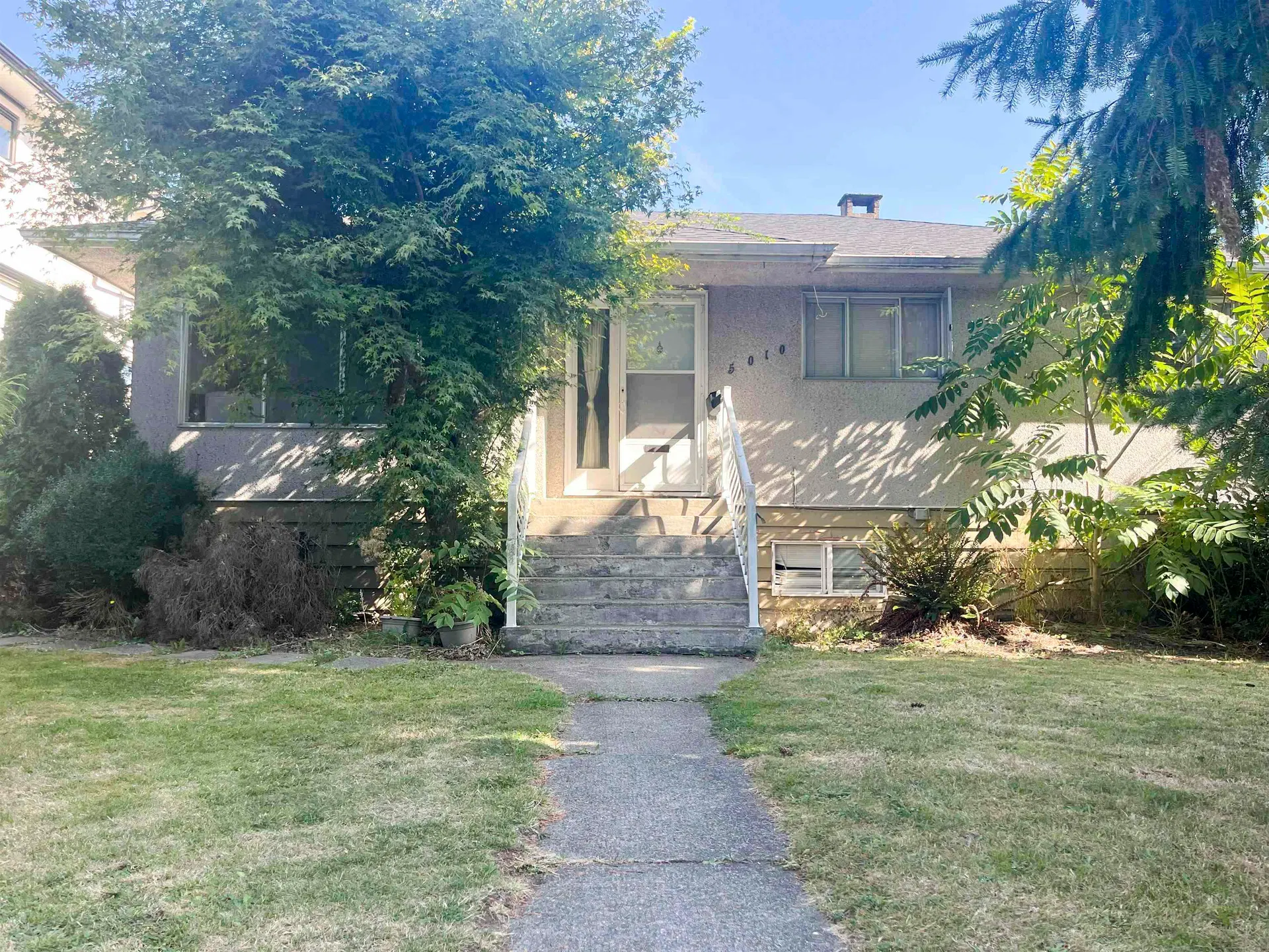 Photo 1 of 15 at 5010 Lorraine Avenue
