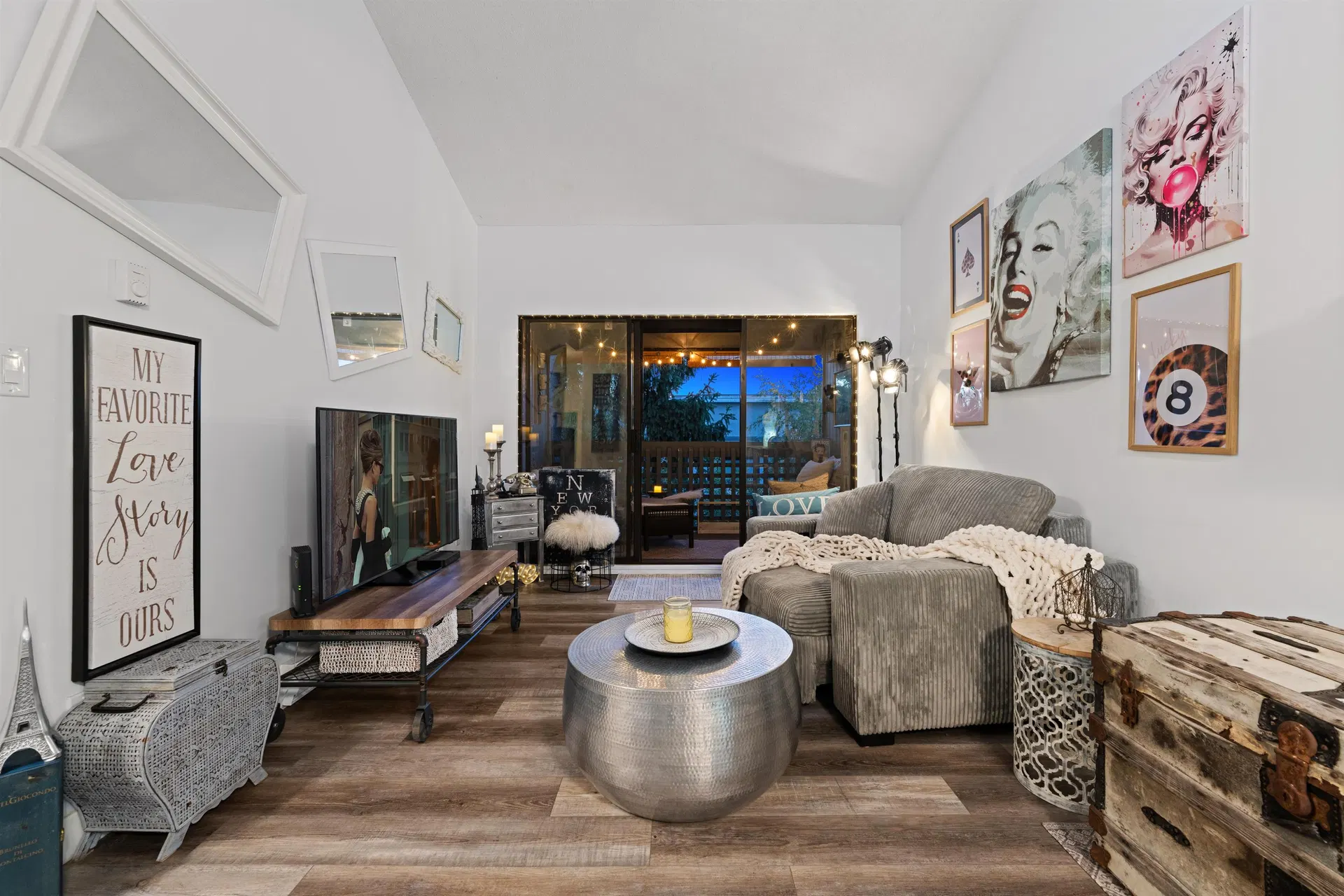 Photo 5 of 40 at #401 – 2173 W 6 Avenue