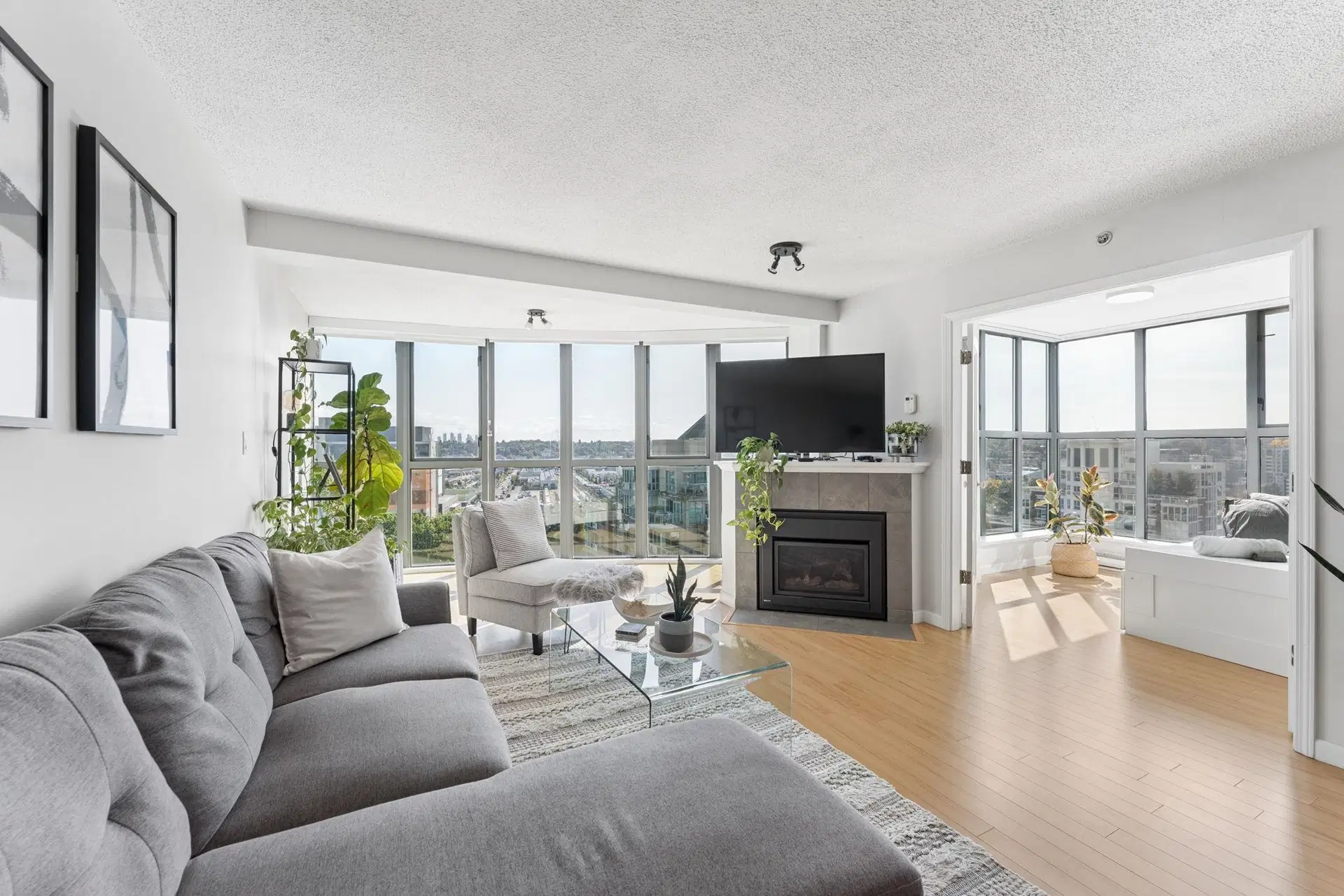 #1603 – 1128 Quebec Street