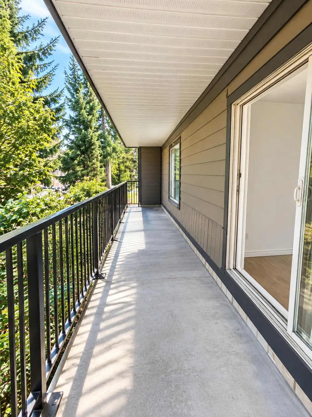 Photo 3 of 7 at #107 – 10468 148th Street