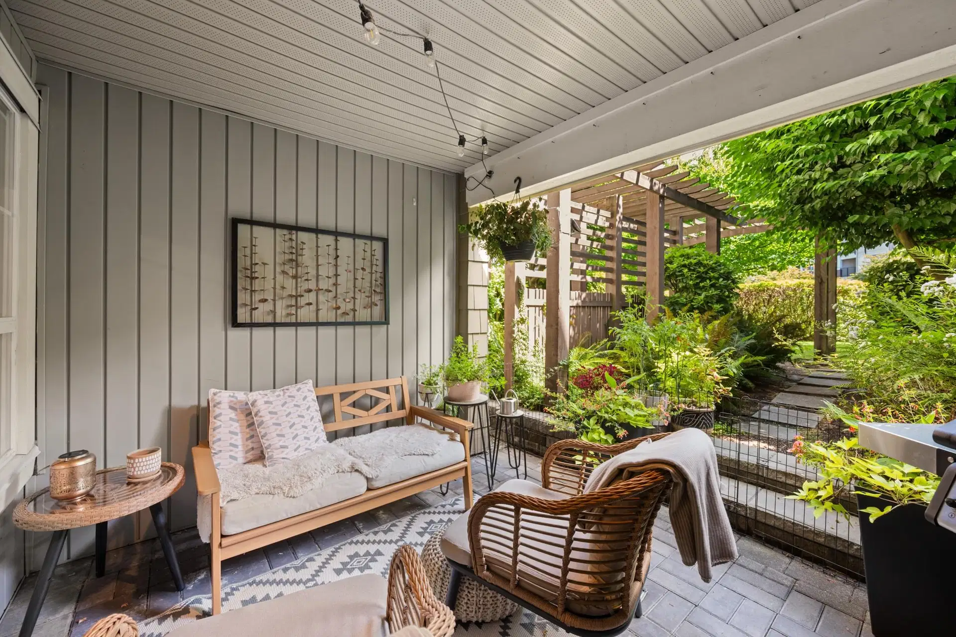 #104 – 19673 Meadow Gardens Way