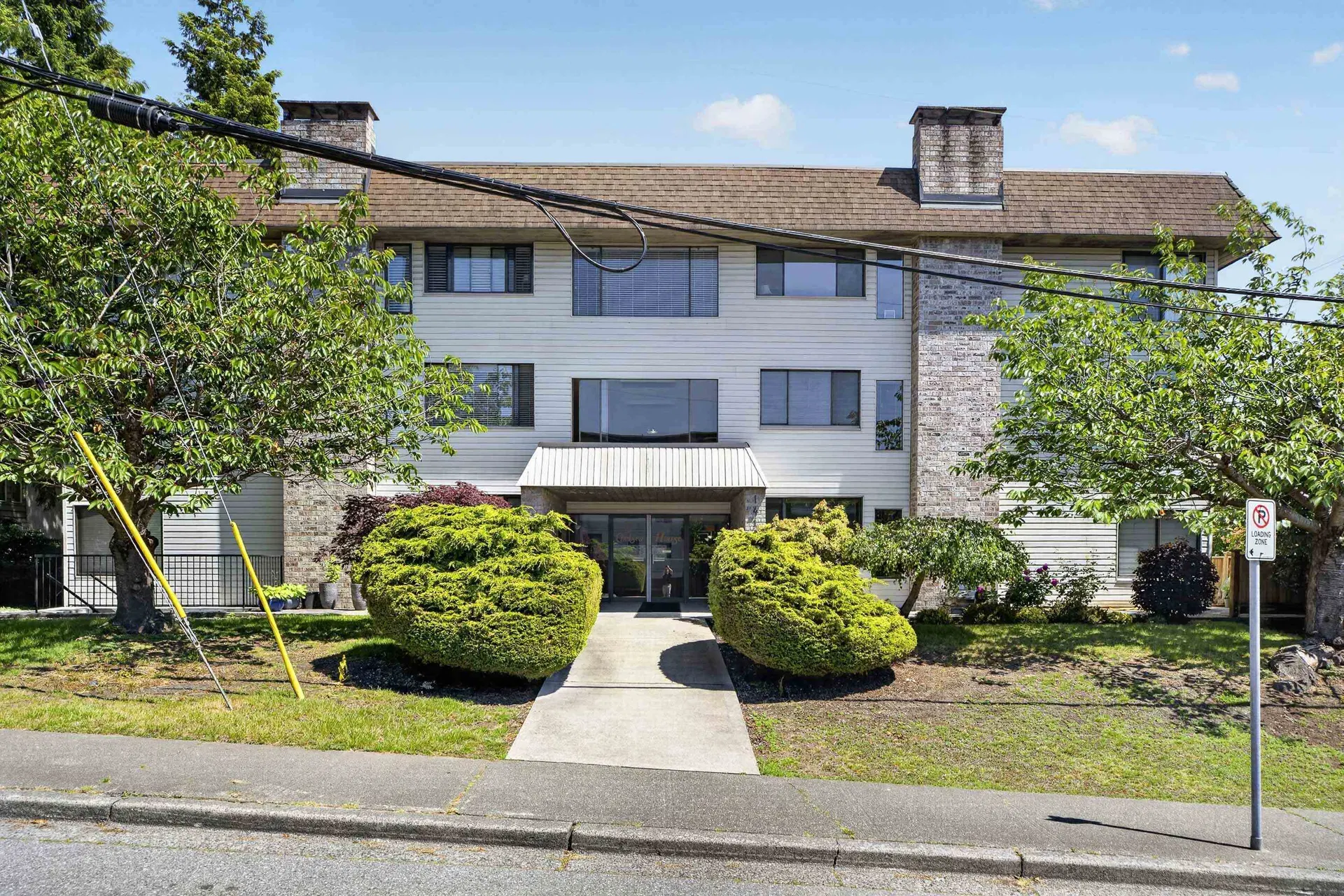 Photo 2 of 28 at #203 – 1410 Blackwood Street