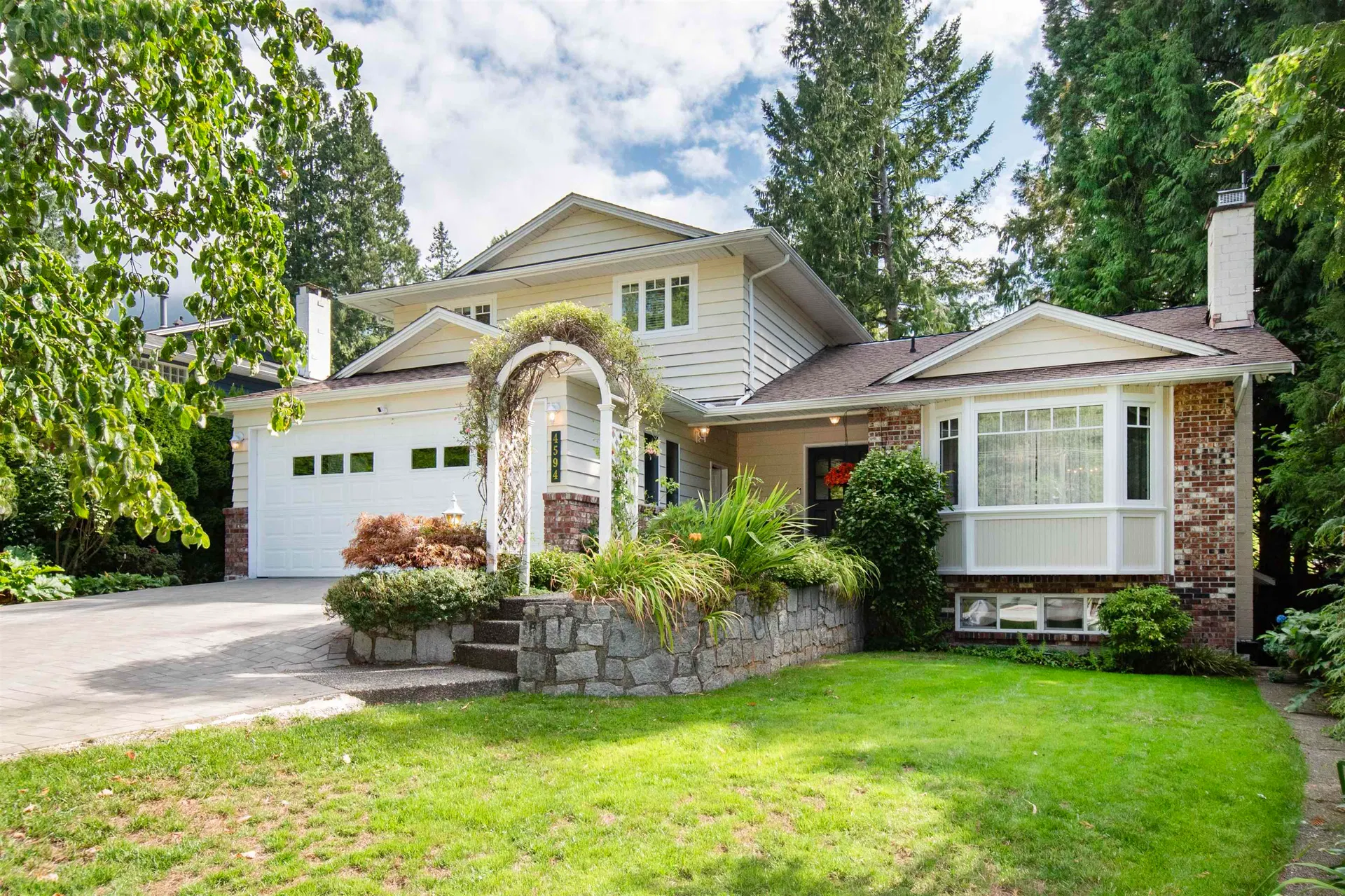 Photo 1 of 40 at 4594 Teviot Place