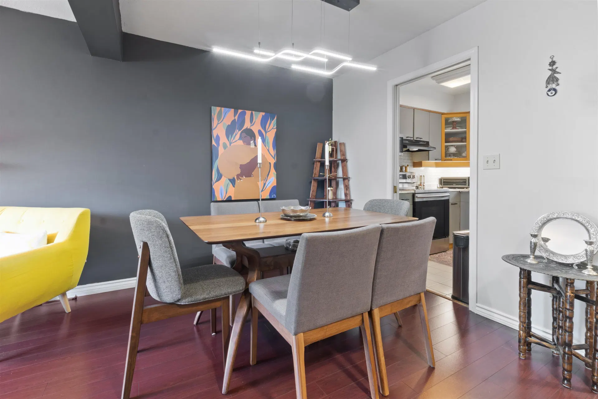 Photo 5 of 18 at #203 – 988 W 16th Avenue