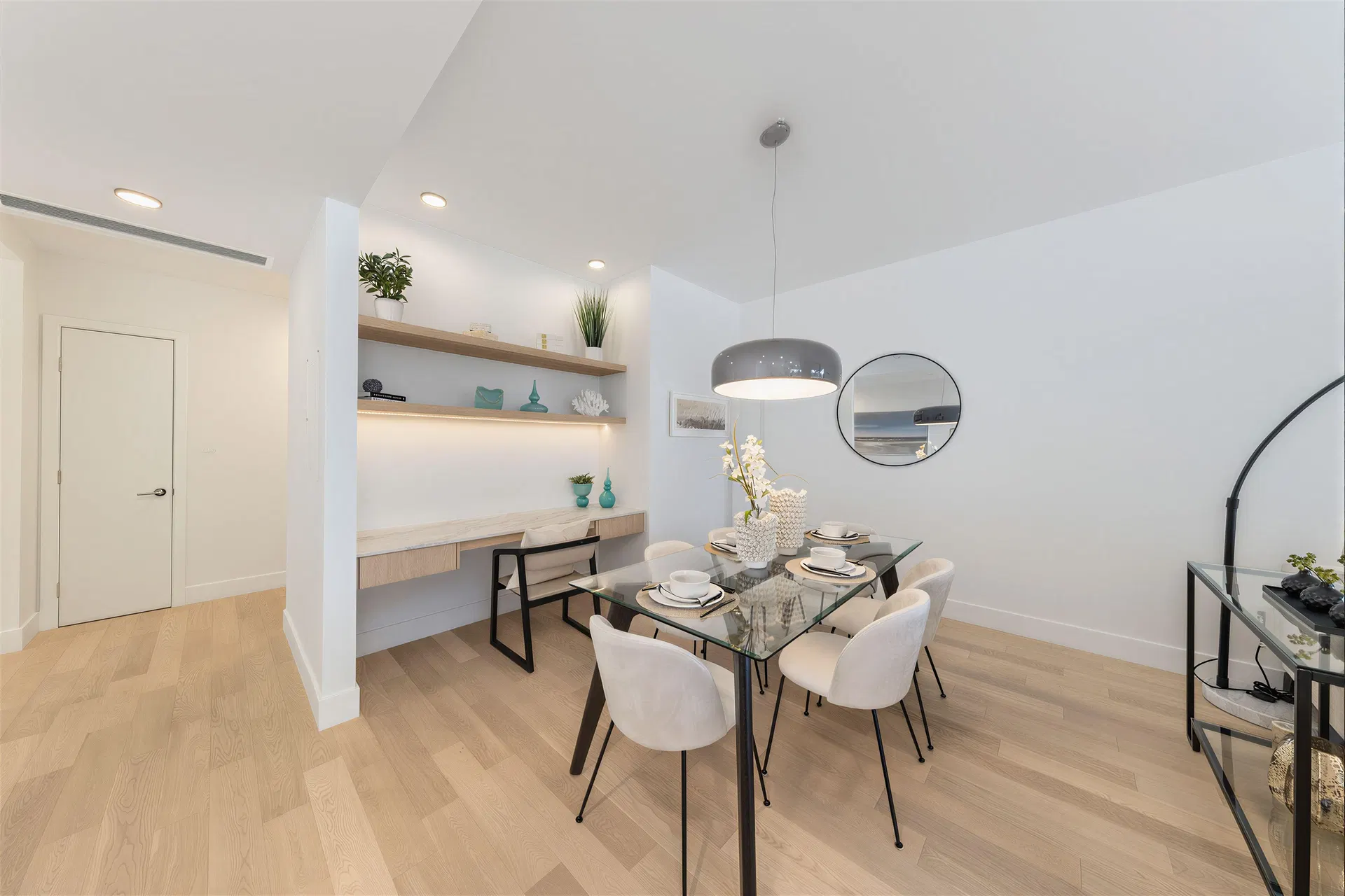 Photo 4 of 19 at #201 – 1475 Foster Street