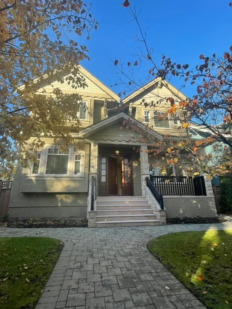 Photo 3 of 22 at 3125 W 38th Avenue