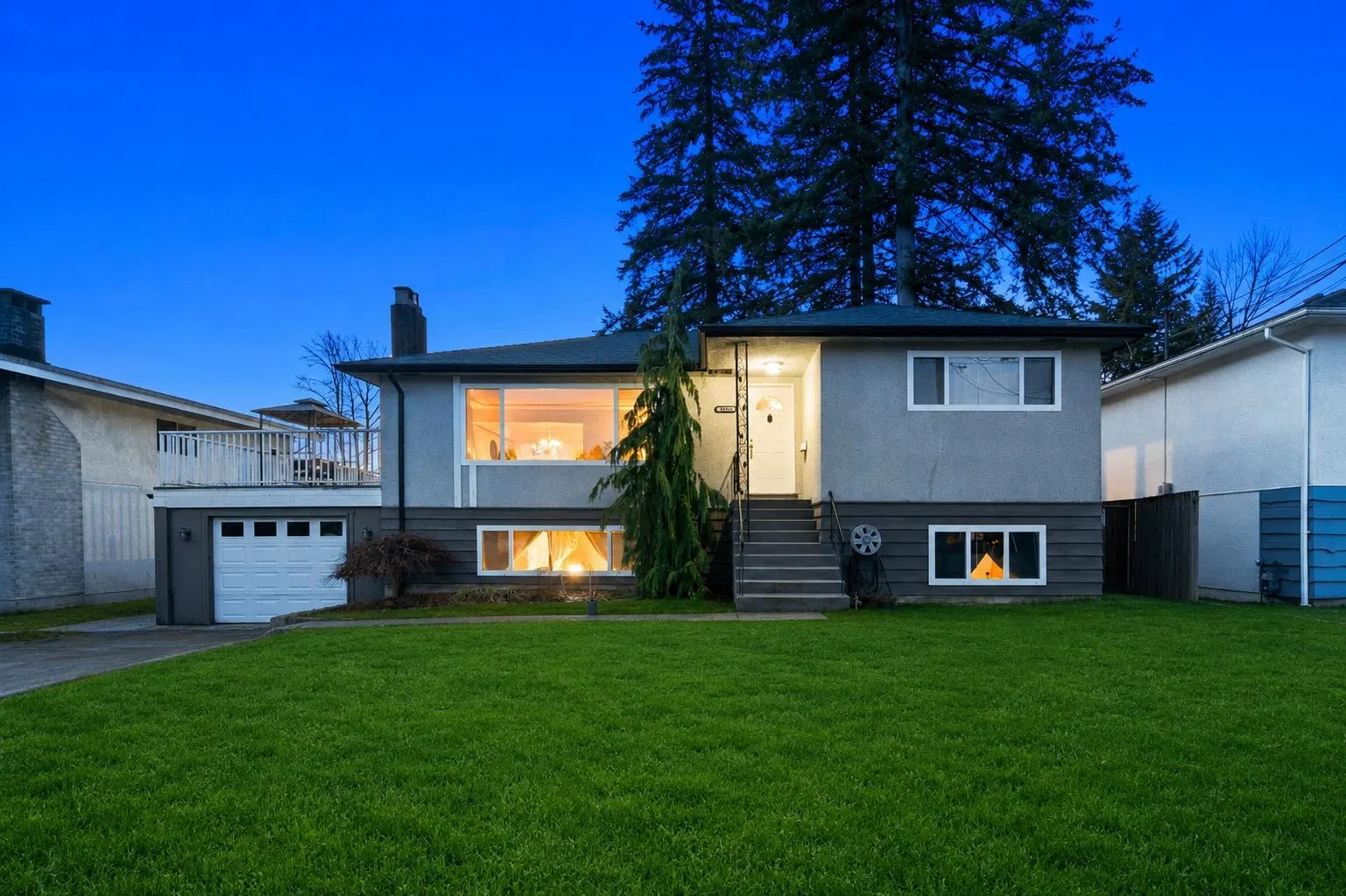 Photo 1 of 18 at 3949 Sefton Street