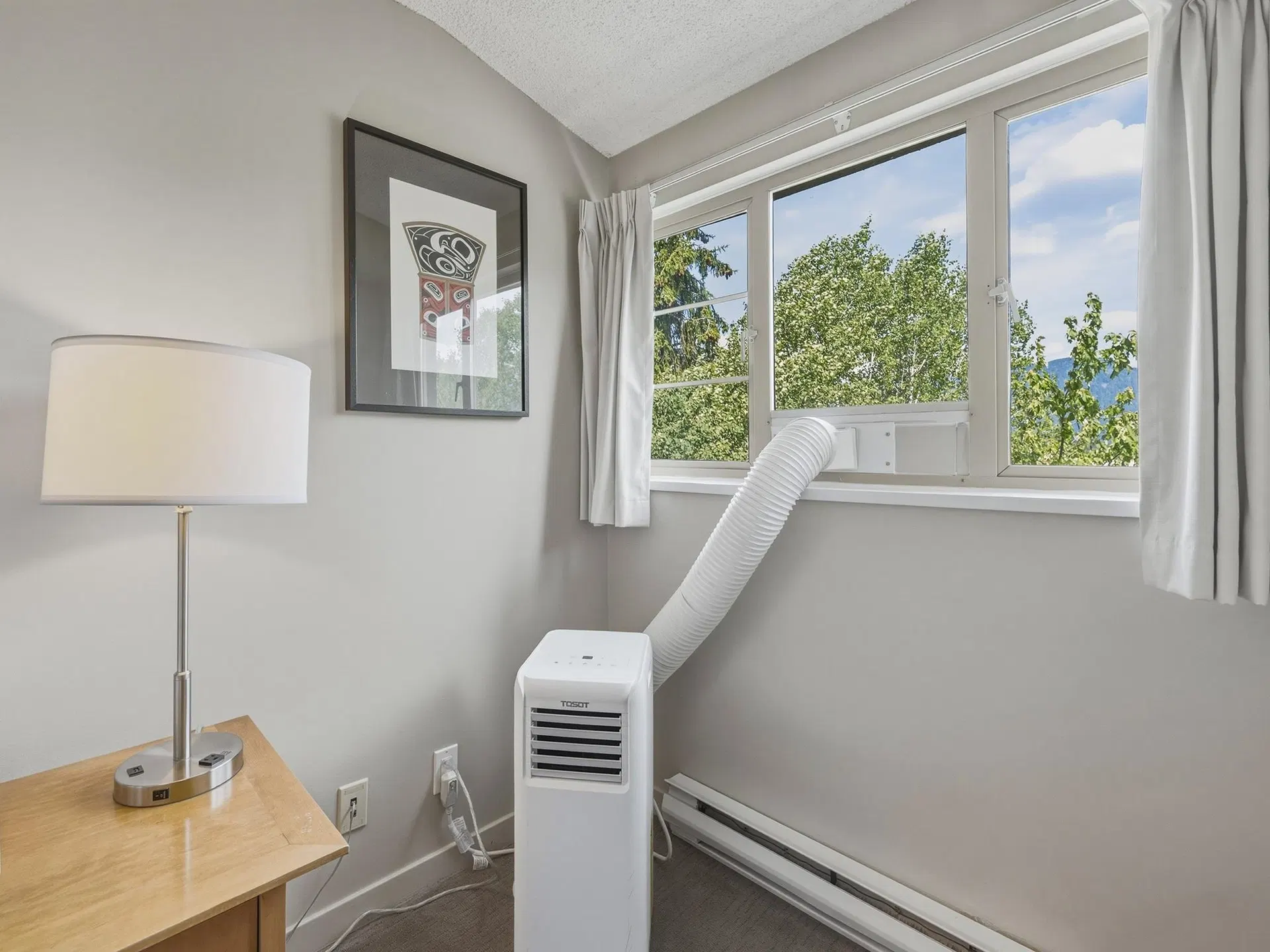 Photo 4 of 19 at #616 – 4295 Blackcomb Way