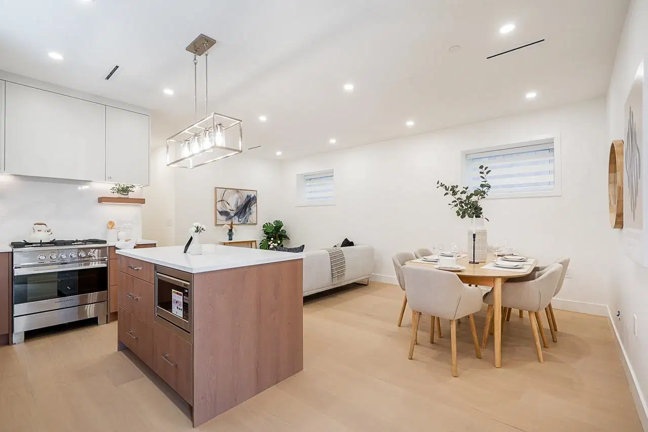 #2 – 1845 51st Avenue