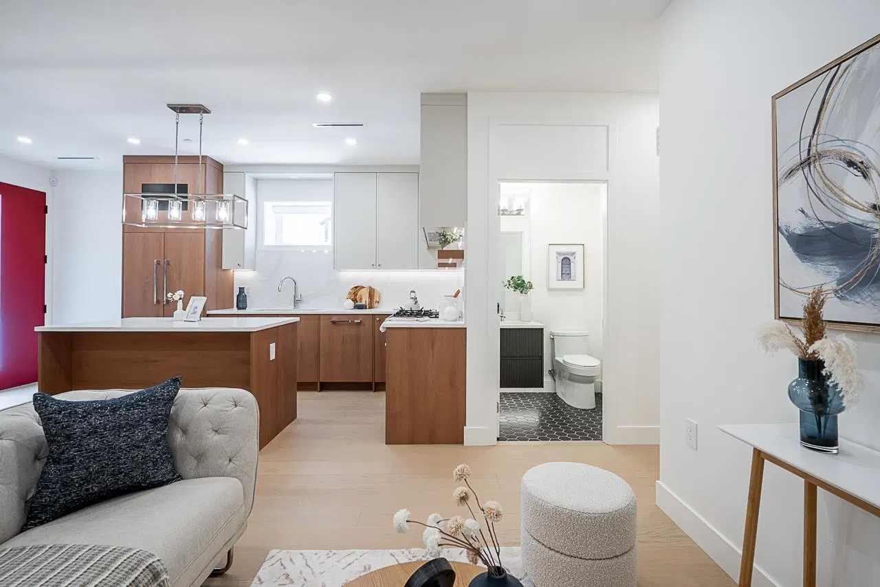Photo 4 of 35 at #2 – 1845 E 51st Avenue
