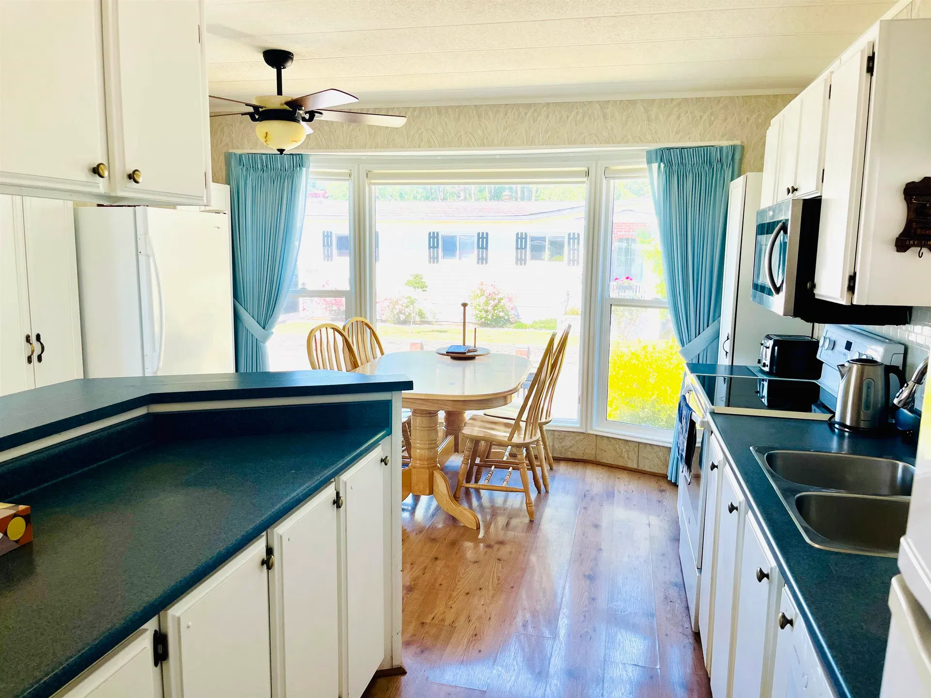 Photo 3 of 27 at #237 – 27111 0 Avenue