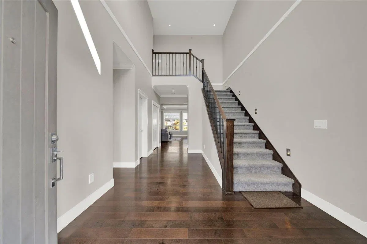 Photo 5 of 40 at 10154 247 Street