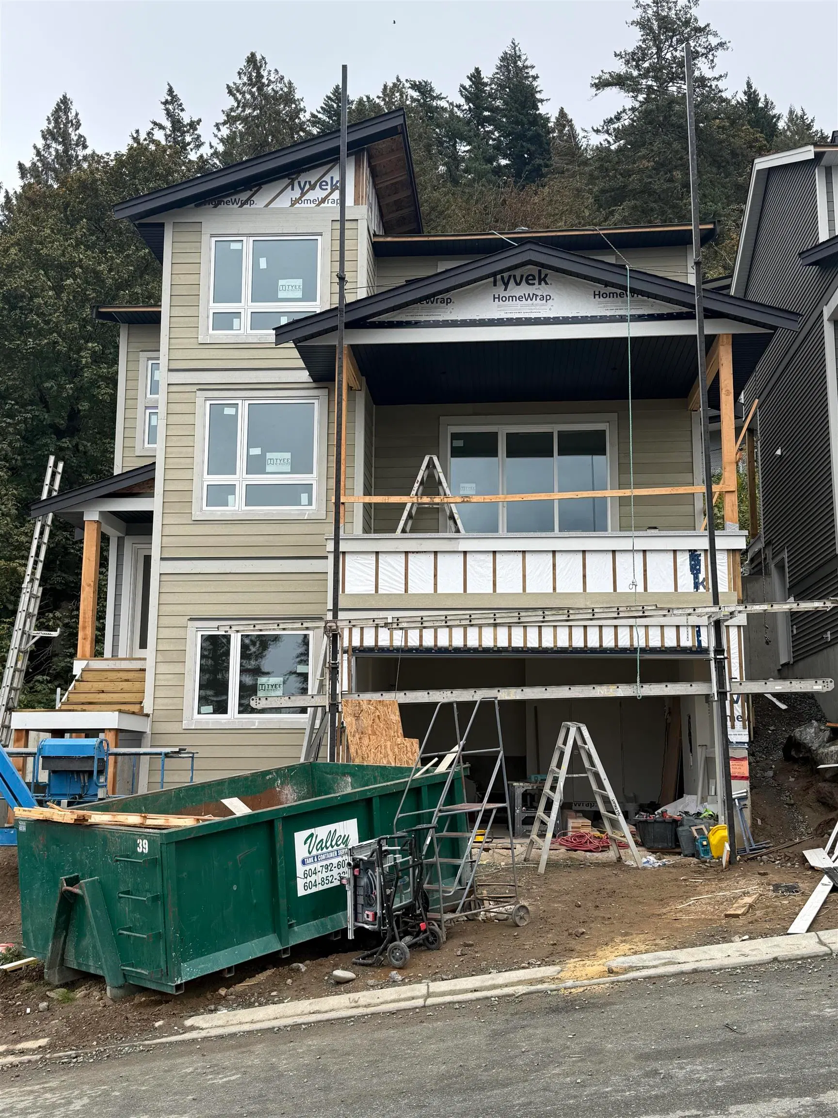 Photo 4 of 5 at #54 – 6262 Rexford Drive