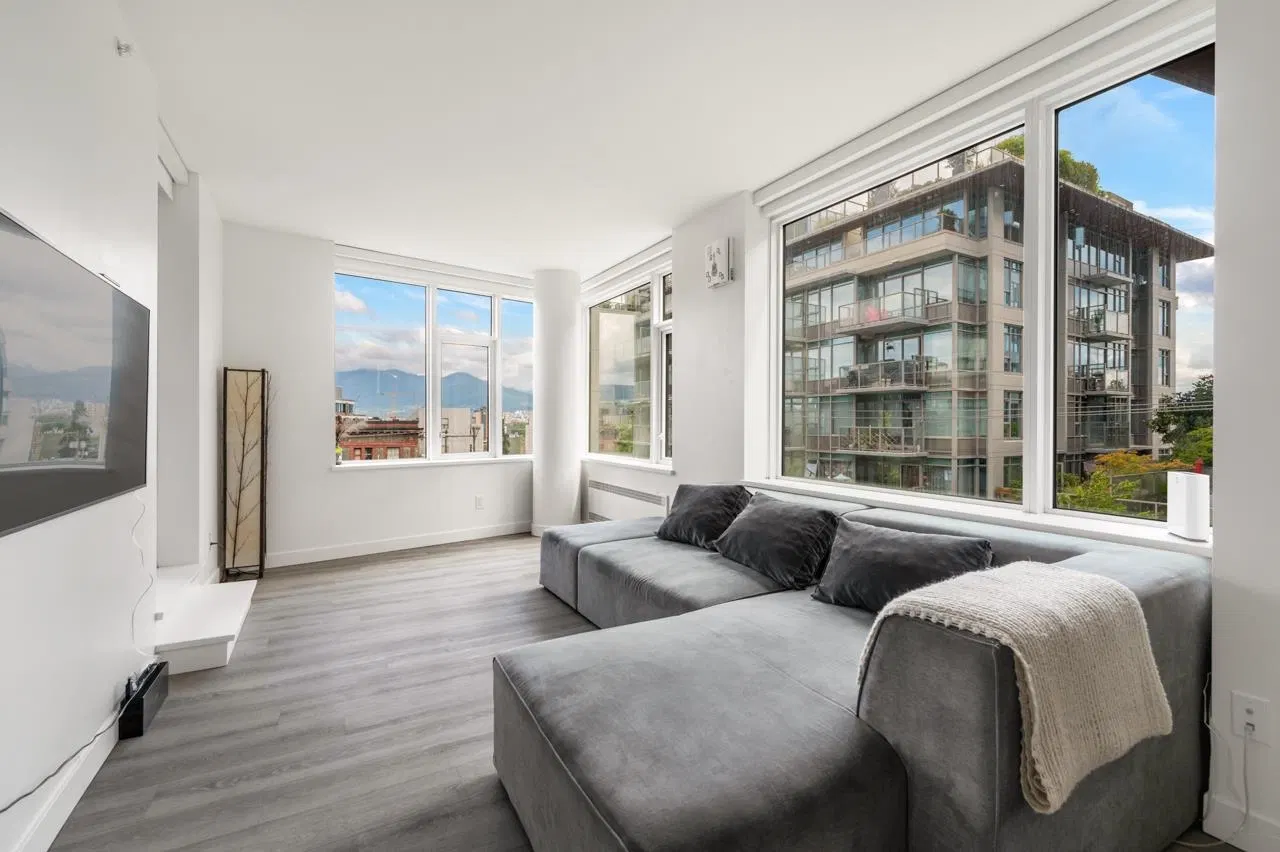 Photo 1 of 29 at #406 – 209 E 7th Avenue