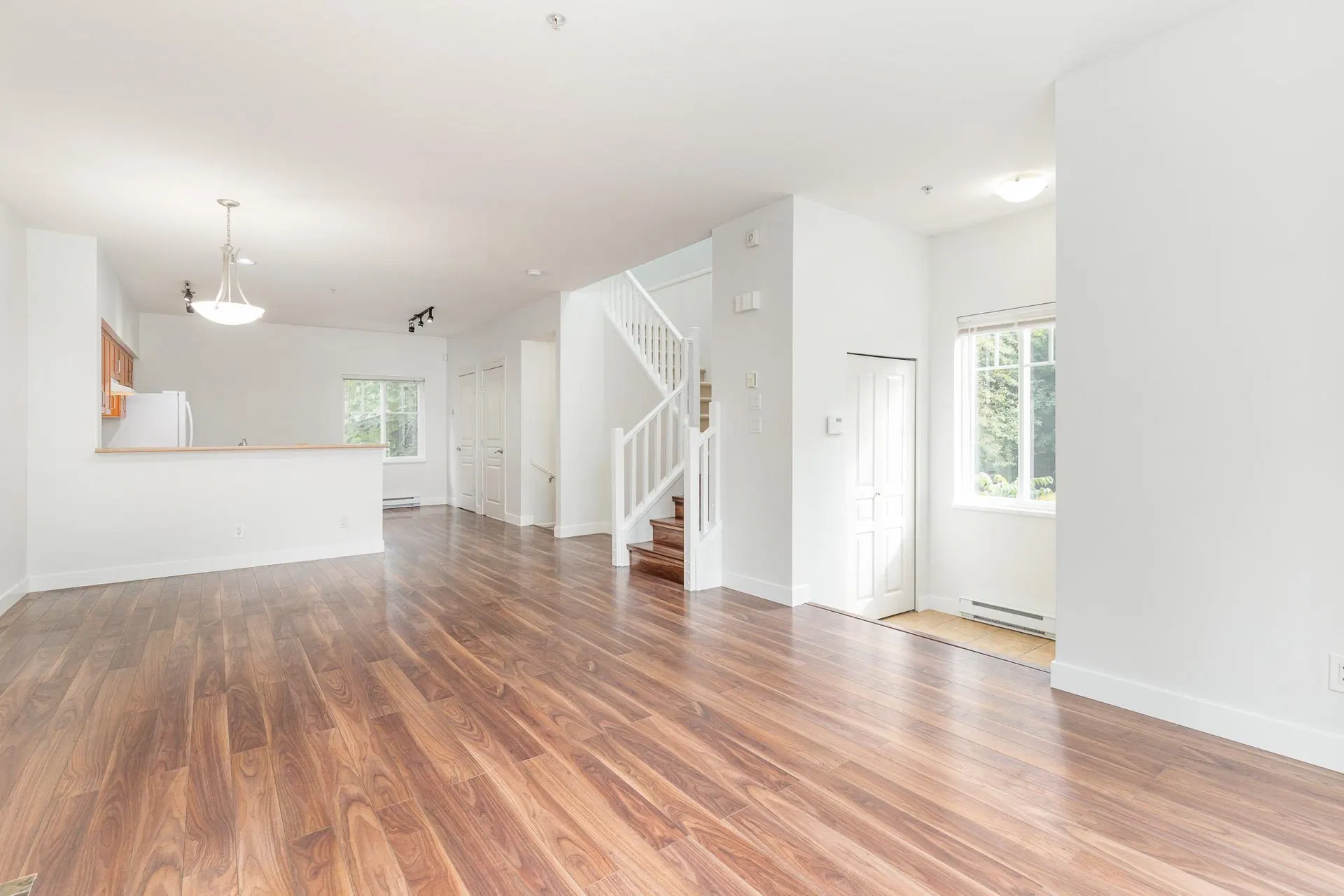 Photo 4 of 26 at #42 – 1800 Mamquam Road