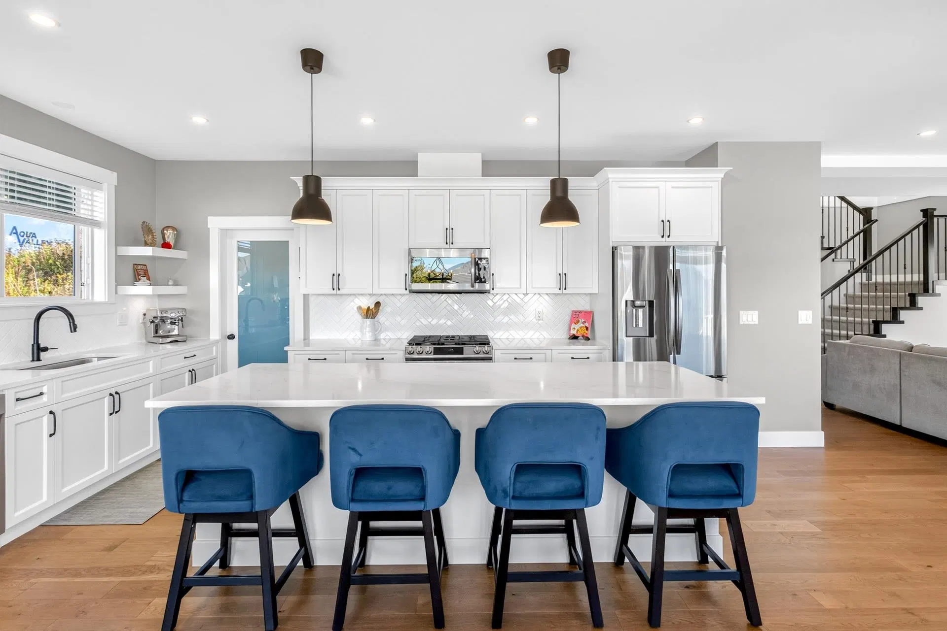 Photo 5 of 40 at 51067 Coleraine Avenue