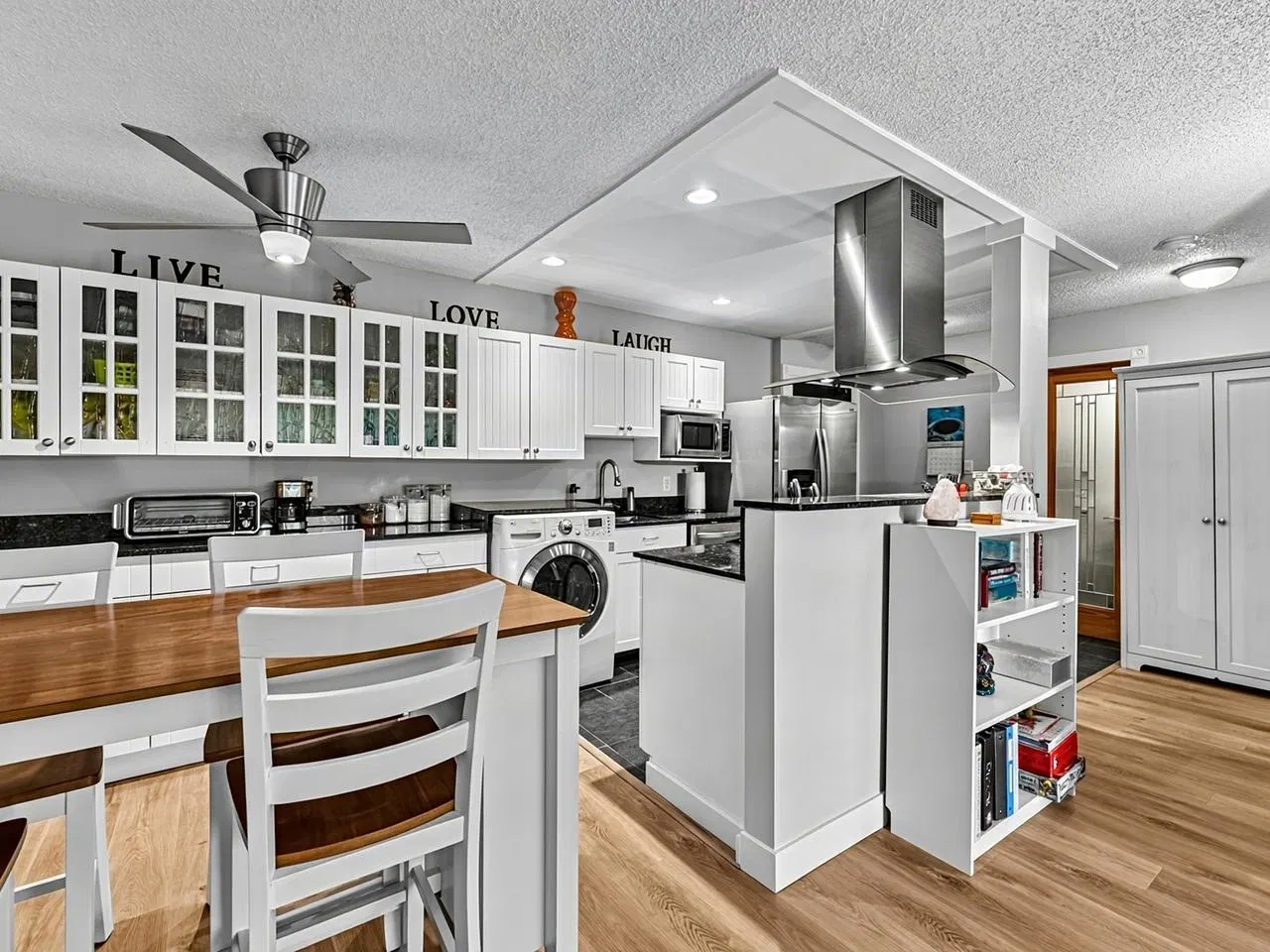 Photo 4 of 23 at #102 – 410 Agnes Street
