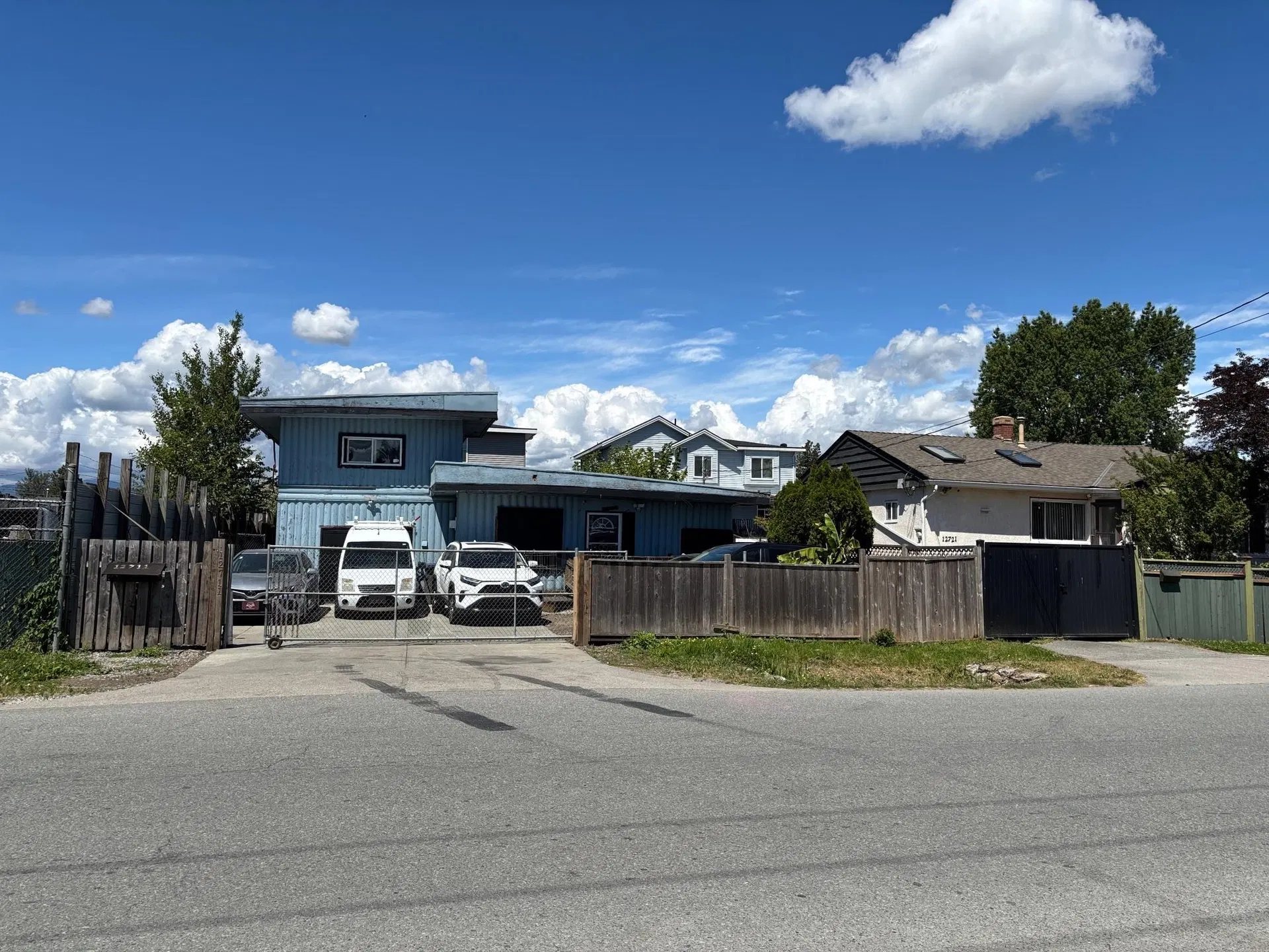 Photo 1 of 9 at 12711 112a Avenue