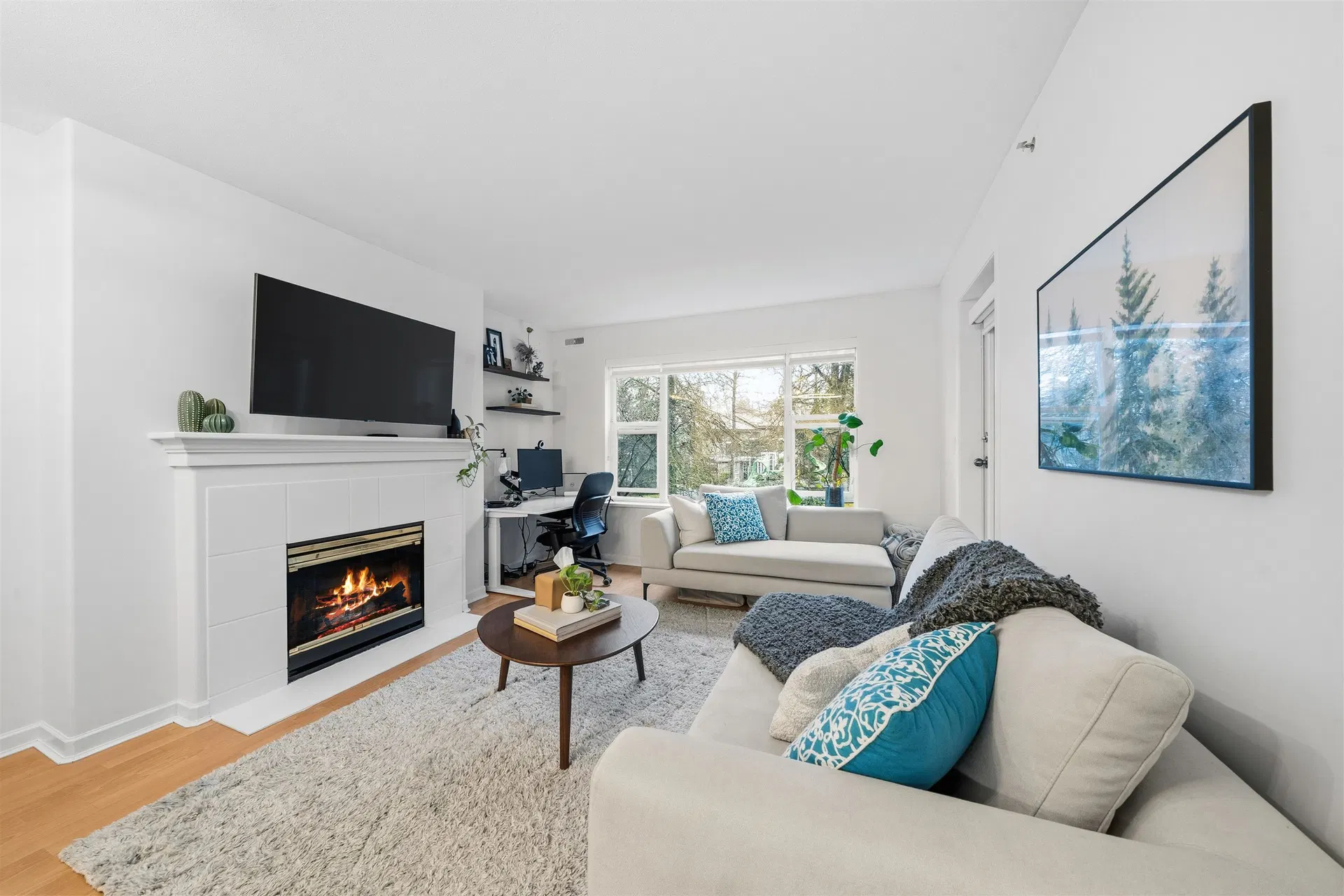 Photo 4 of 23 at #210 – 5281 Oakmount Crescent