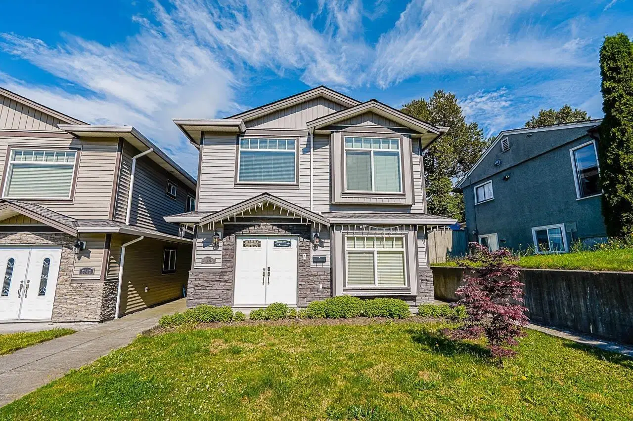 2708 Boundary Road