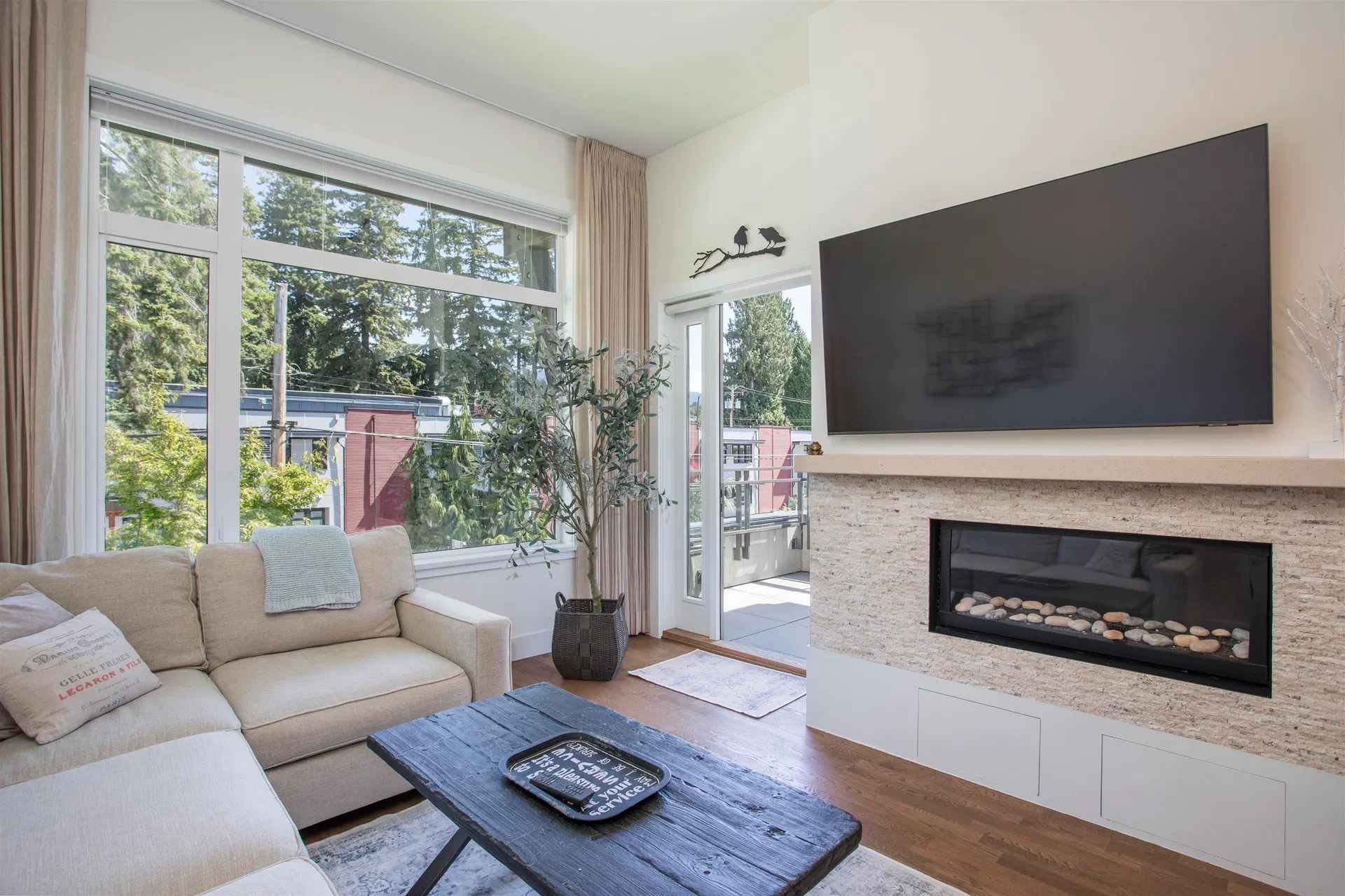 Photo 5 of 22 at #300 – 2432 Haywood Avenue