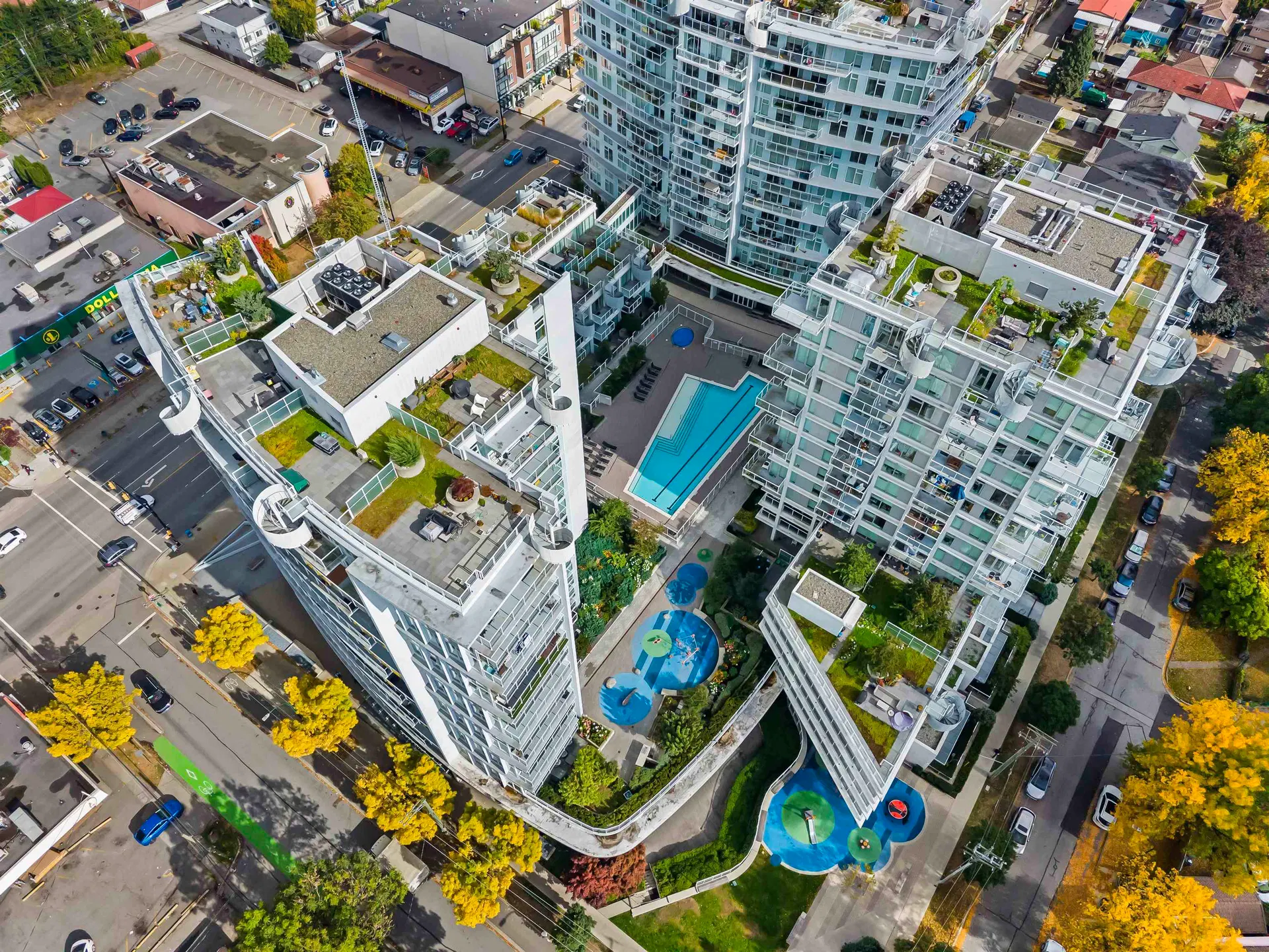 #603 – 4638 Gladstone Street