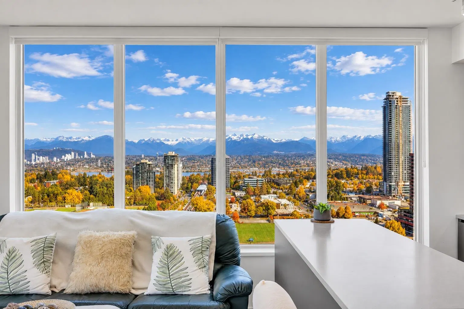 Photo 3 of 37 at #2202 – 13428 105 Avenue