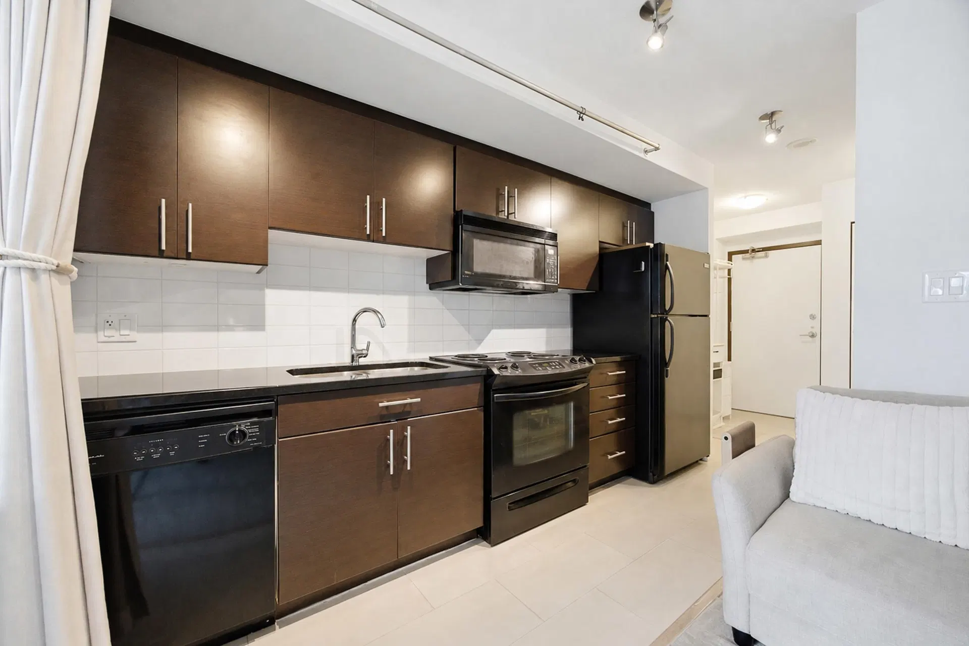 Photo 2 of 11 at #508 – 575 Delestre Avenue