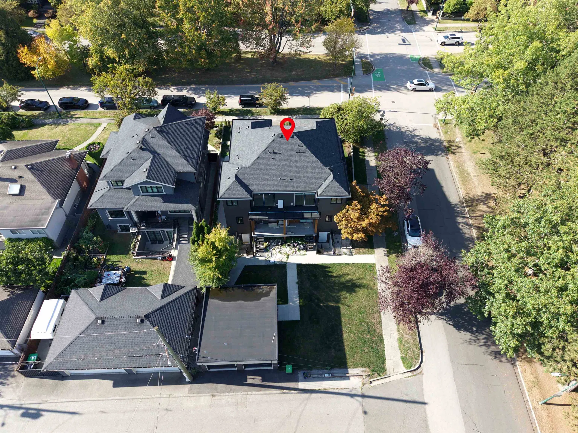 Photo 2 of 6 at 4121 Valley Drive