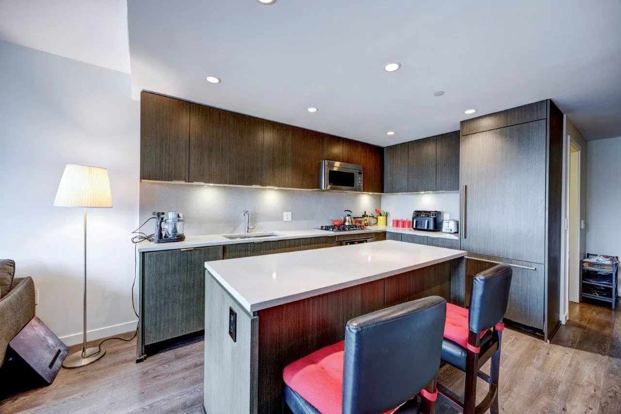Photo 3 of 19 at #908 – 125 E 14th Street
