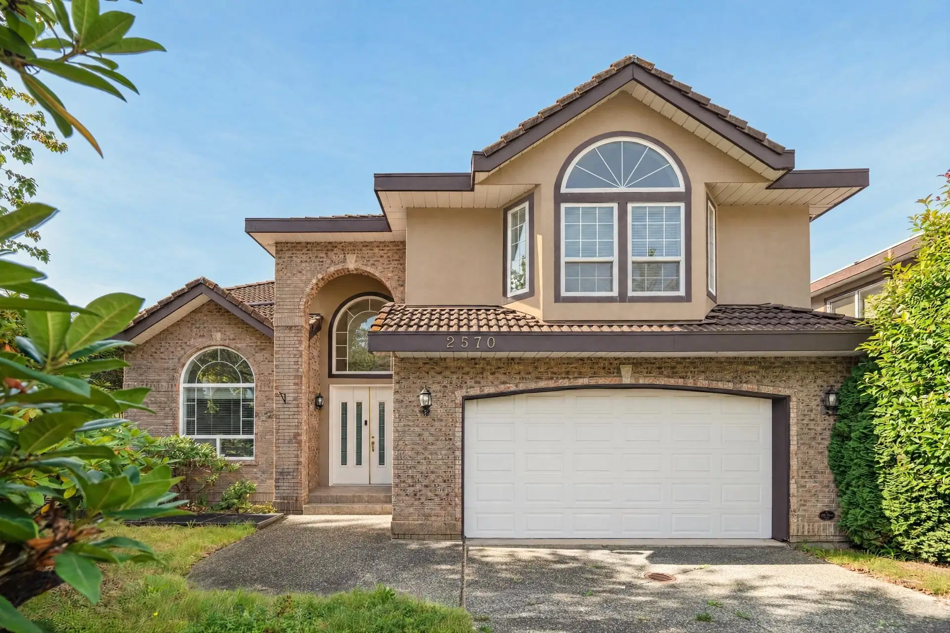 2570 Diamond Crescent