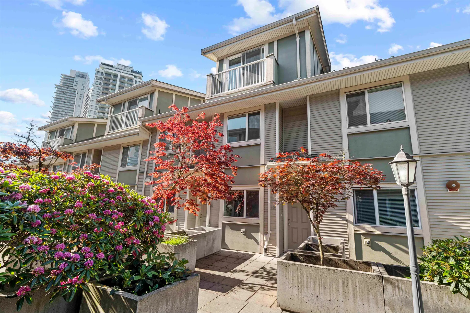 Photo 1 of 26 at #13 – 621 Langside Avenue